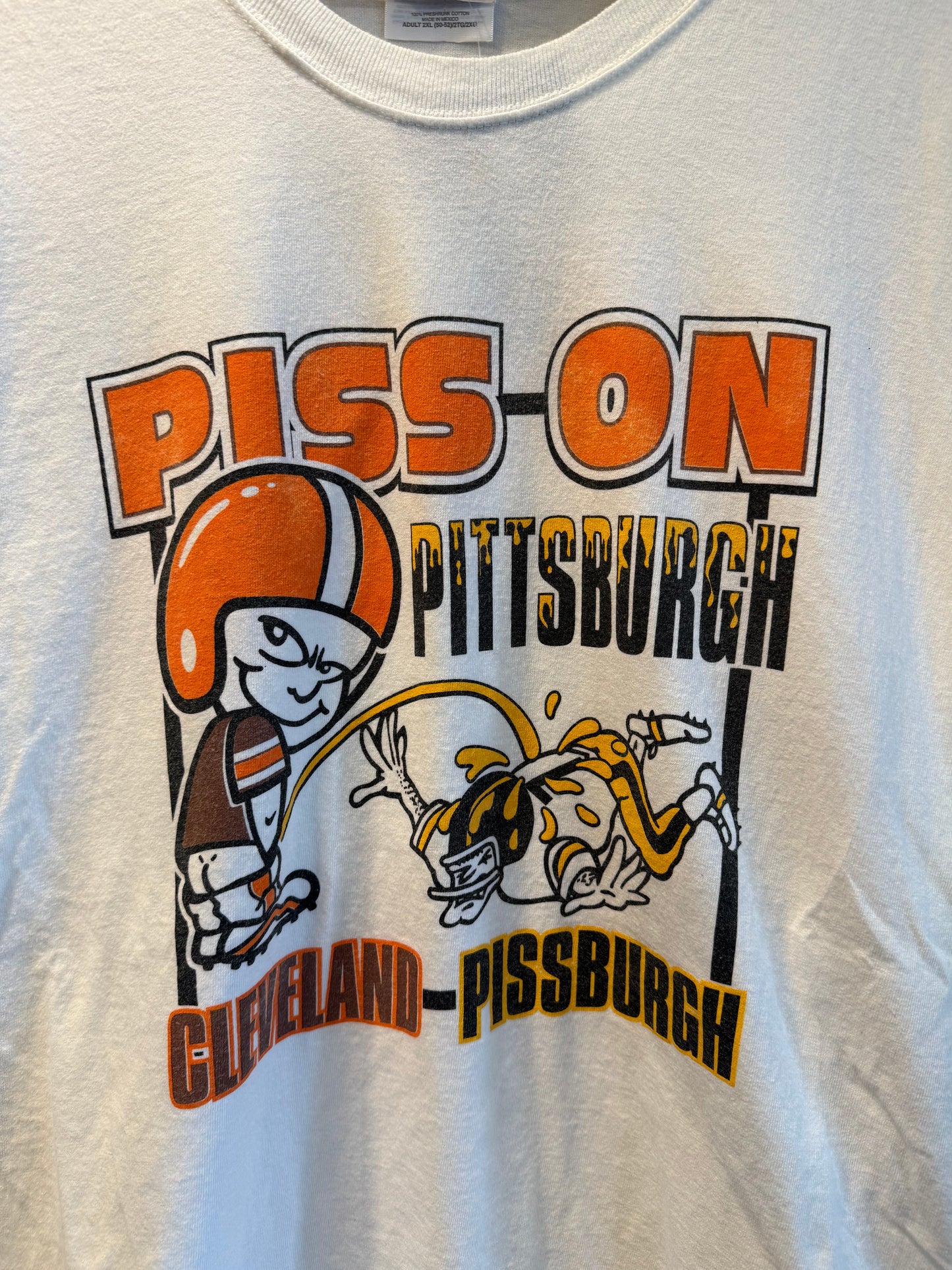 Vintage Piss On Pittsburgh Cleveland Browns T-Shirt- XL