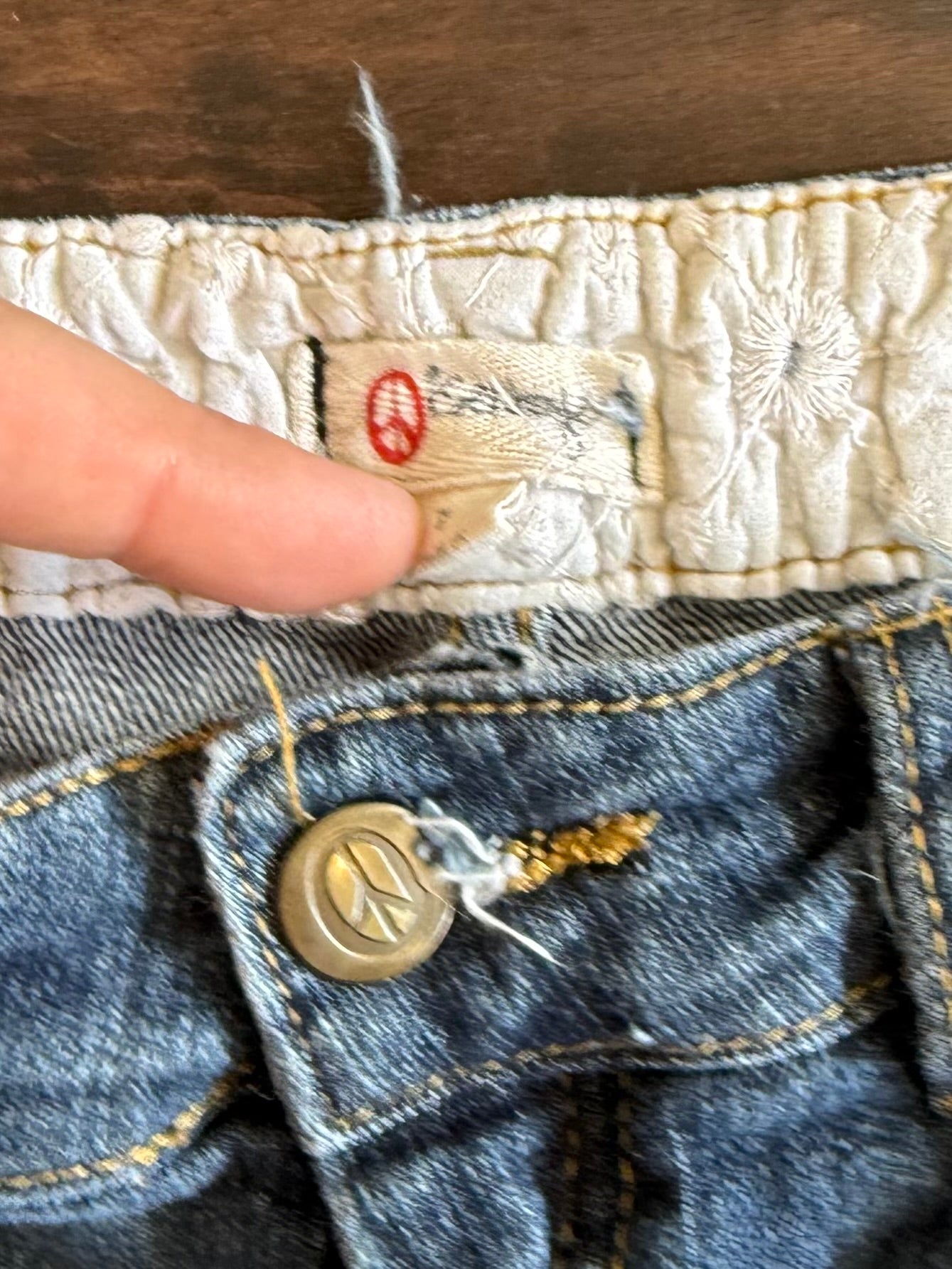 Vintage Y2K Peace Sign Denim Jean Shorts- 31