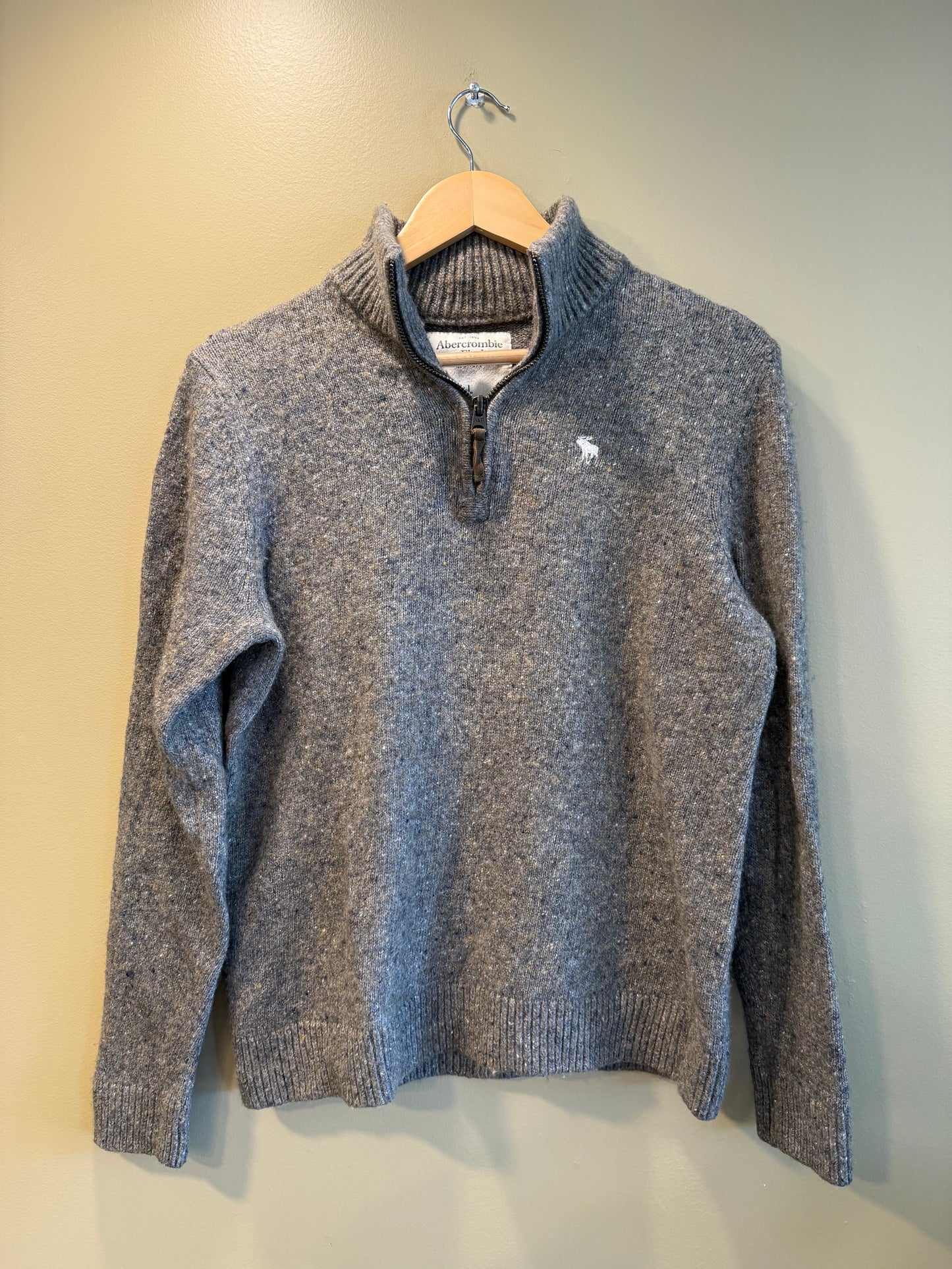 Vintage Y2K Abercrombie & Fitch Gray Quarter-Zip Sweater- M