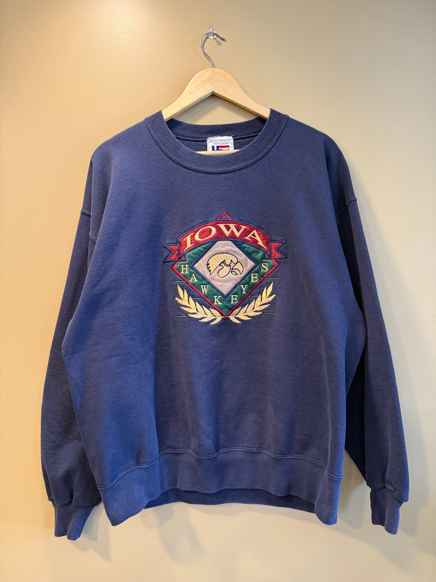 Vintage University of Iowa Hawkeyes Embroidered Sweatshirt- L