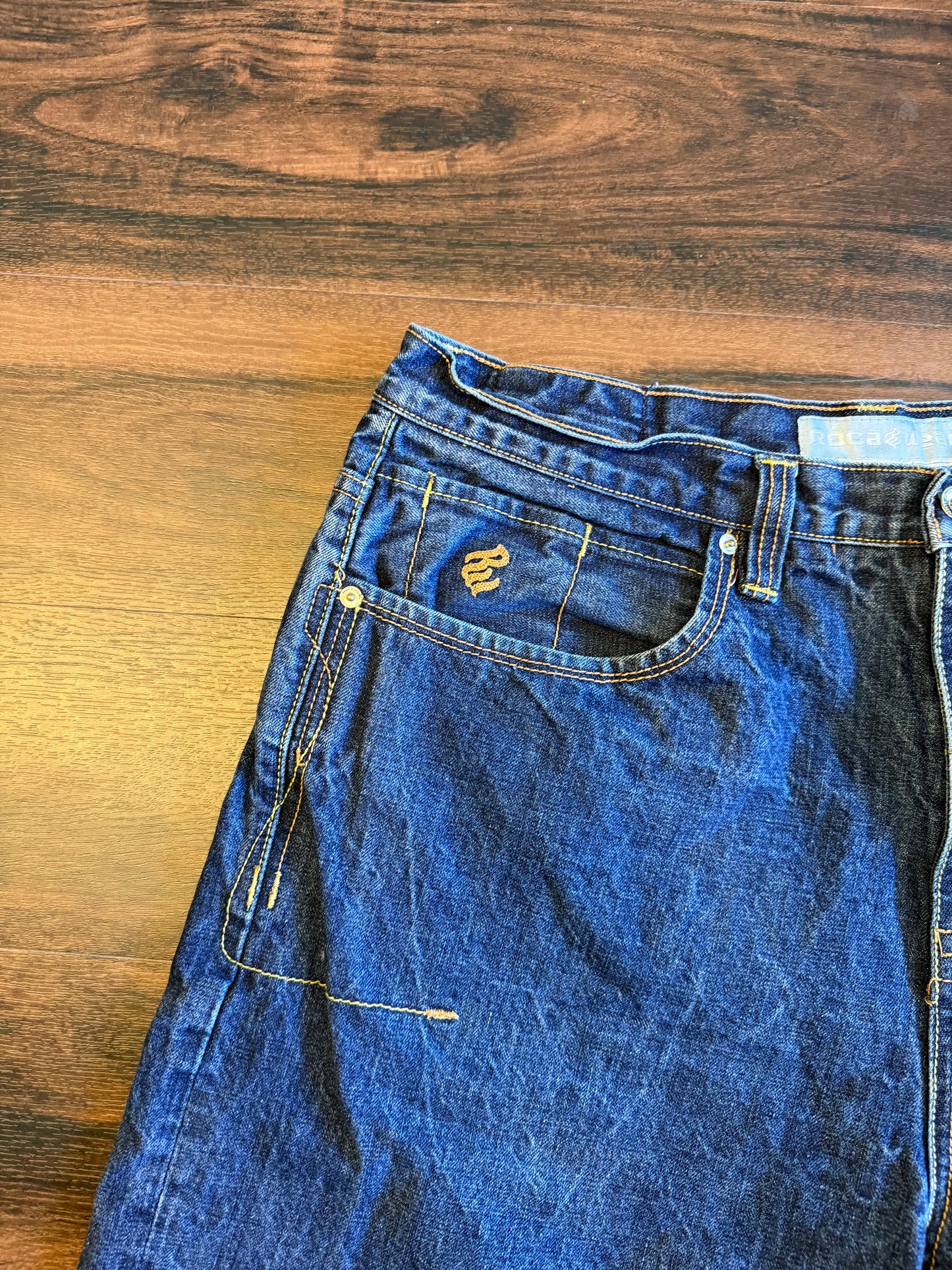Vintage Rocawear Dark Wash Embroidered Streetwear Jean Shorts- 38