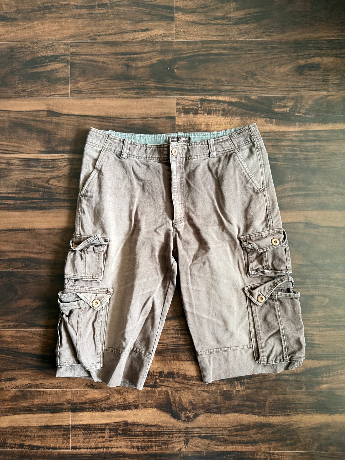 Vintage Abercrombie & Fitch Dark Brown Cargo Shorts- 34