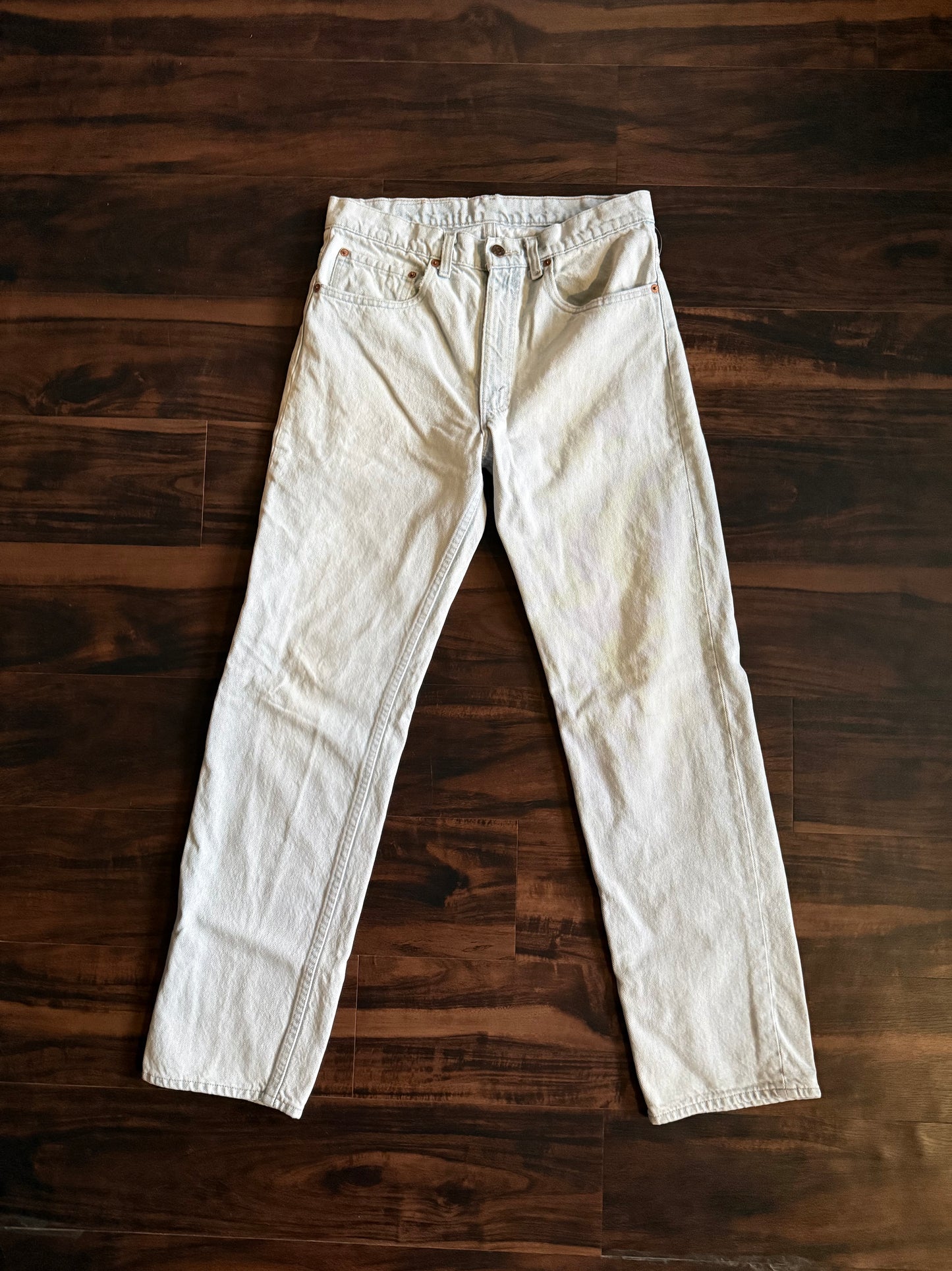Vintage Levi’s 505 Light Wash Denim Jeans- 31x32