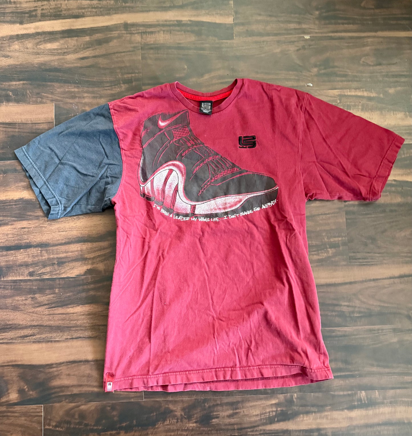 Vintage Nike LeBron James Air Zoom T-Shirt- M
