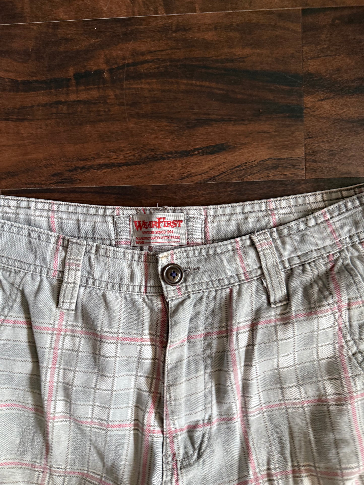 Vintage Wear First Checkered Cargo Shorts- 34