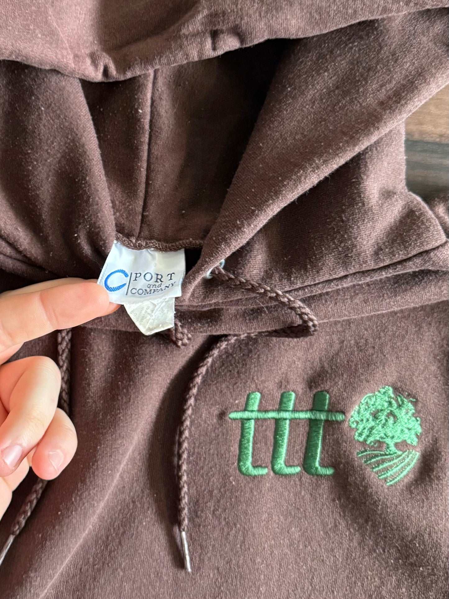 The Thrifting Tree Brown Hoodie Sweatshirt- M