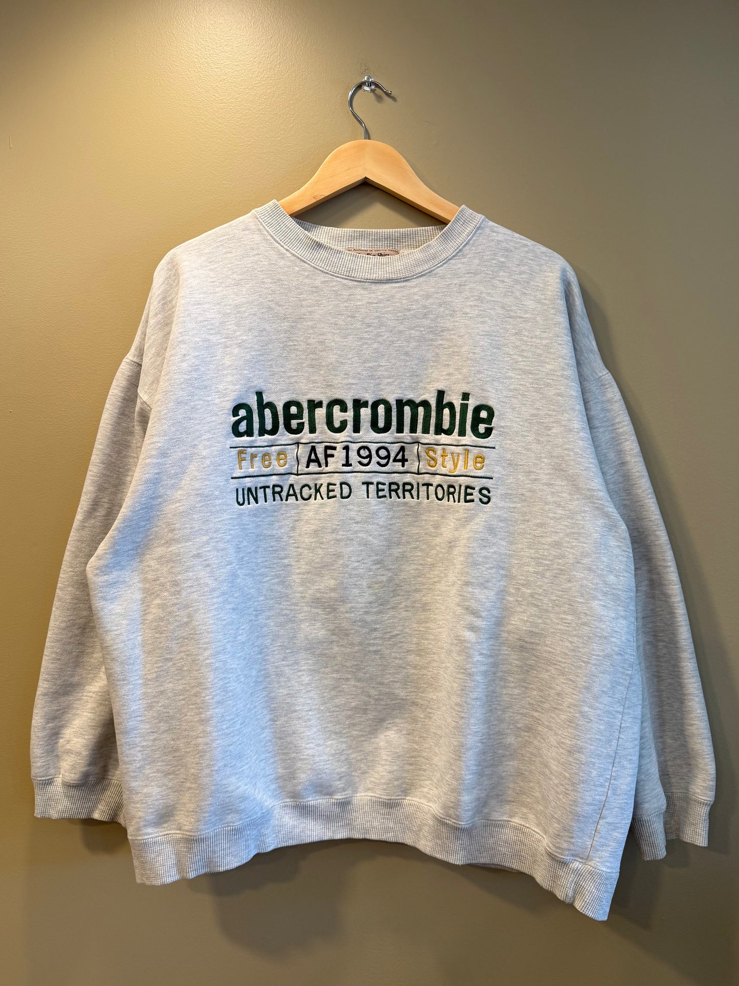 Vintage Abercrombie & Fitch Outdoors Gear Crewneck Sweatshirt- L