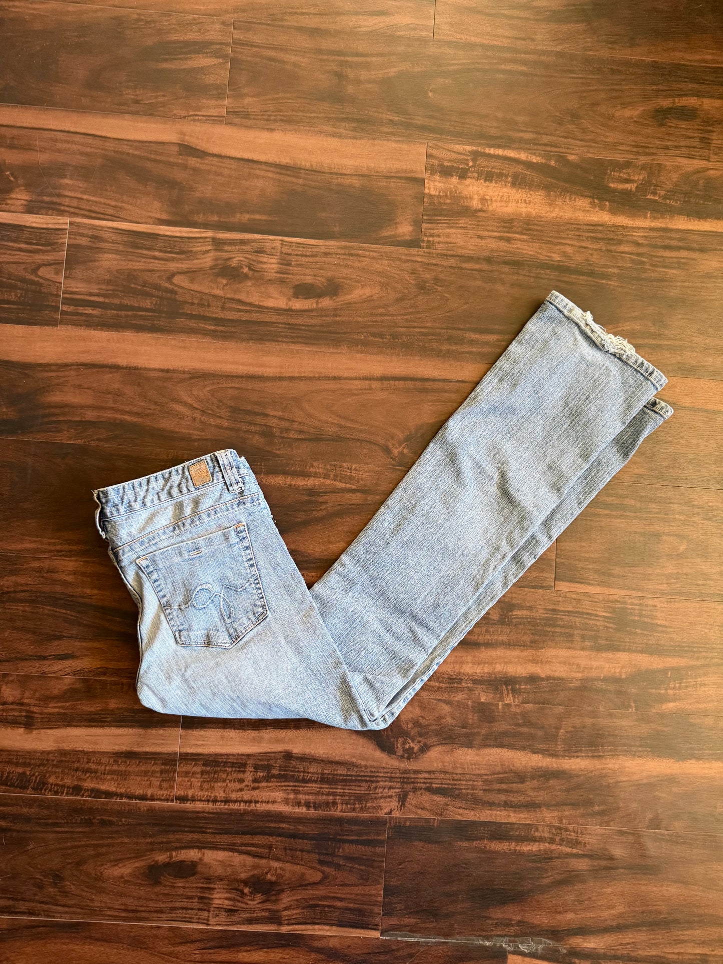 Vintage Y2K Guess Light Wash Flare Denim Jeans- 31x33