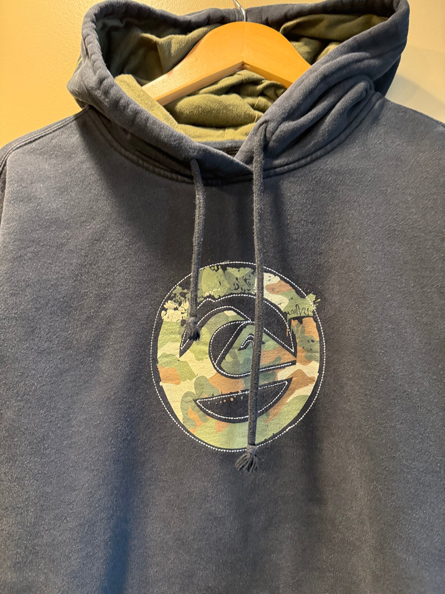 Vintage Quiksilver Black Camouflage Hoodie Sweatshirt- M