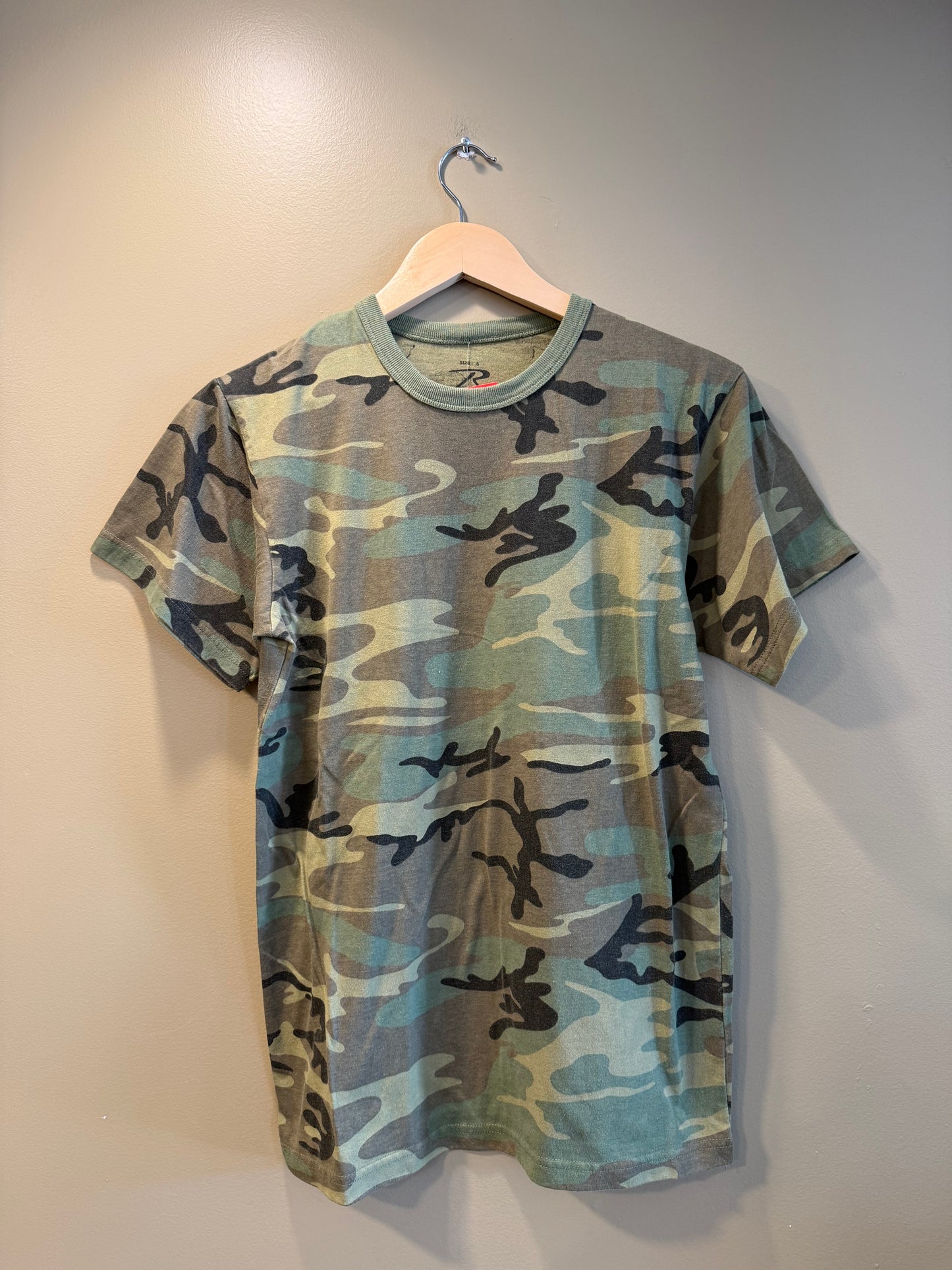 Vintage Y2K Military Camouflage Ringer T-Shirt- S