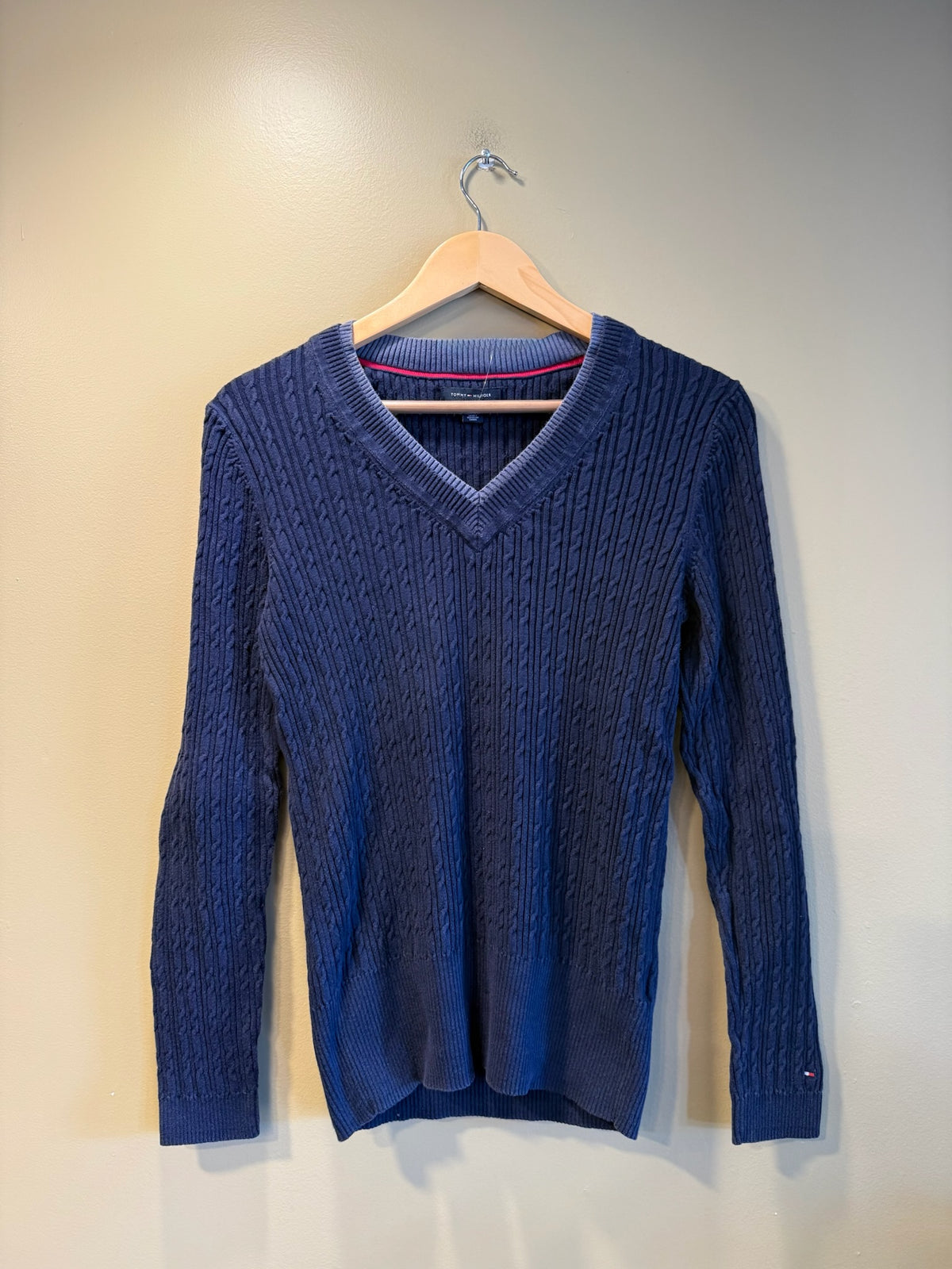 Vintage Y2K Tommy Hilfiger Navy Blue Women’s V-Neck Sweater - M
