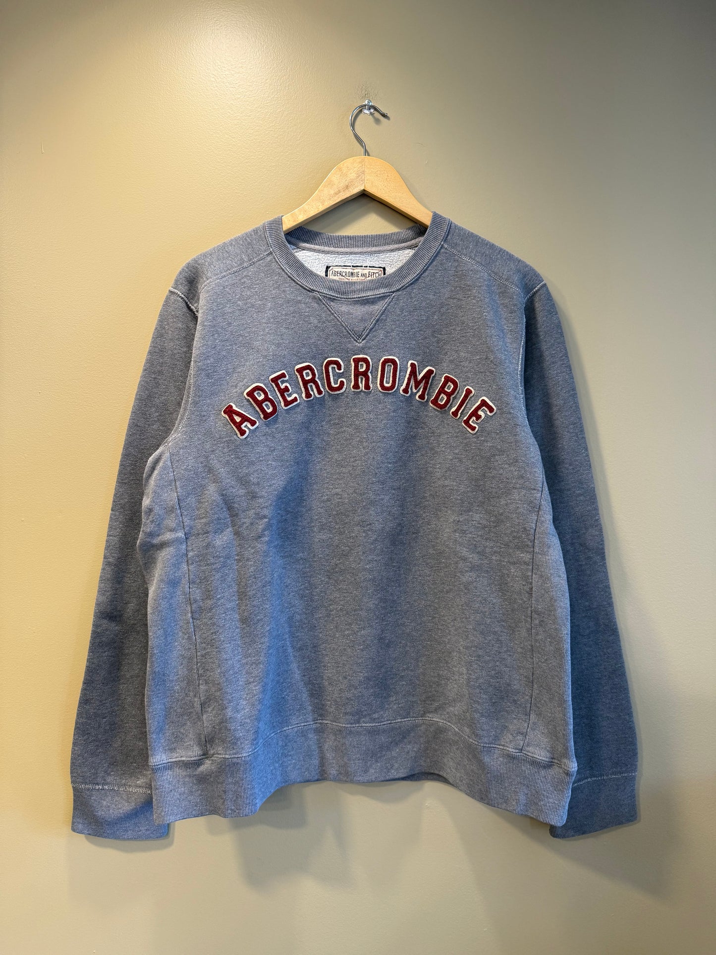 Vintage Abercrombie & Fitch Gray Crewneck Sweatshirt- M