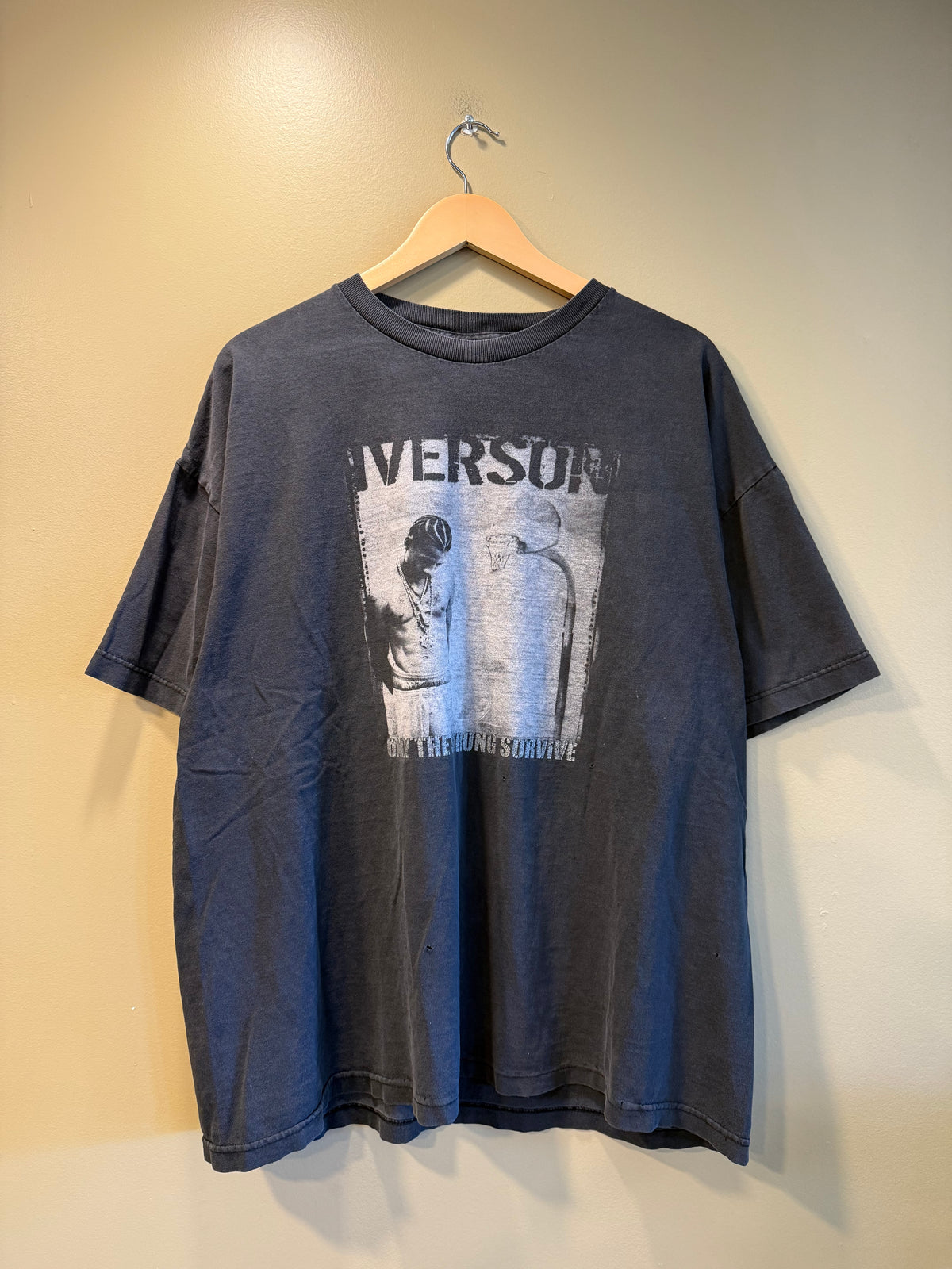Vintage Allen Iverson NBA Reebok Only The Strong Survive Black T-Shirt- XL