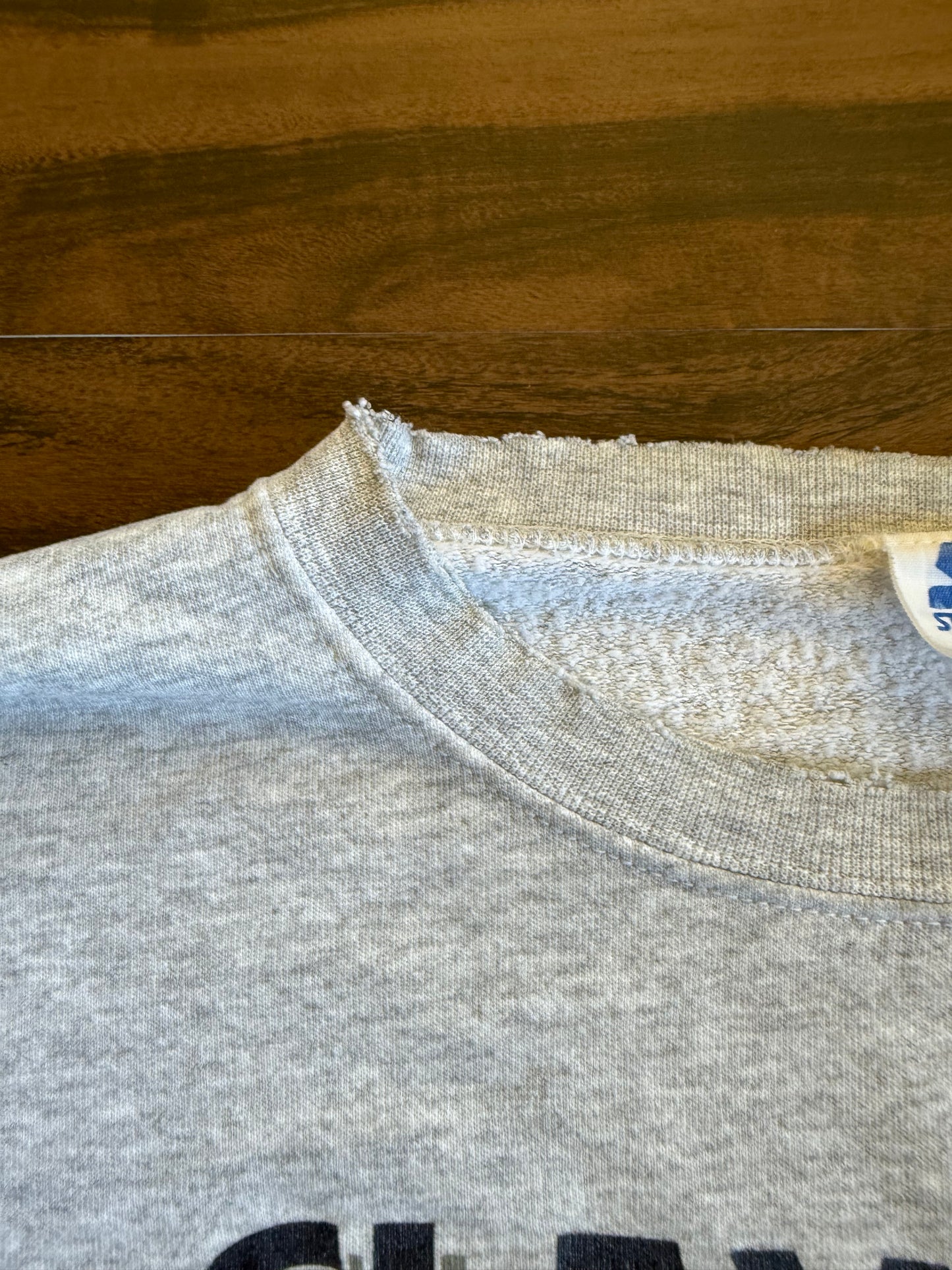 Vintage Starter Cleveland Indians American League Champions Distressed Crewneck Sweatshirt- XL