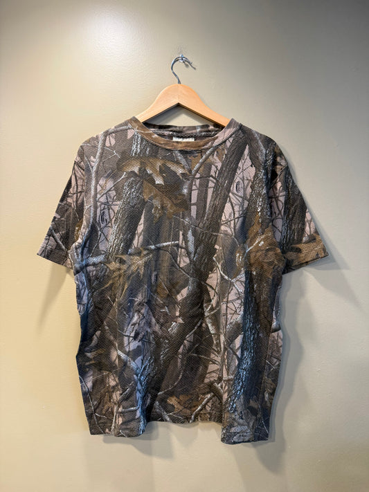 Vintage Remington Clothing RealTree Hardwoods Camo T-Shirt- M/L
