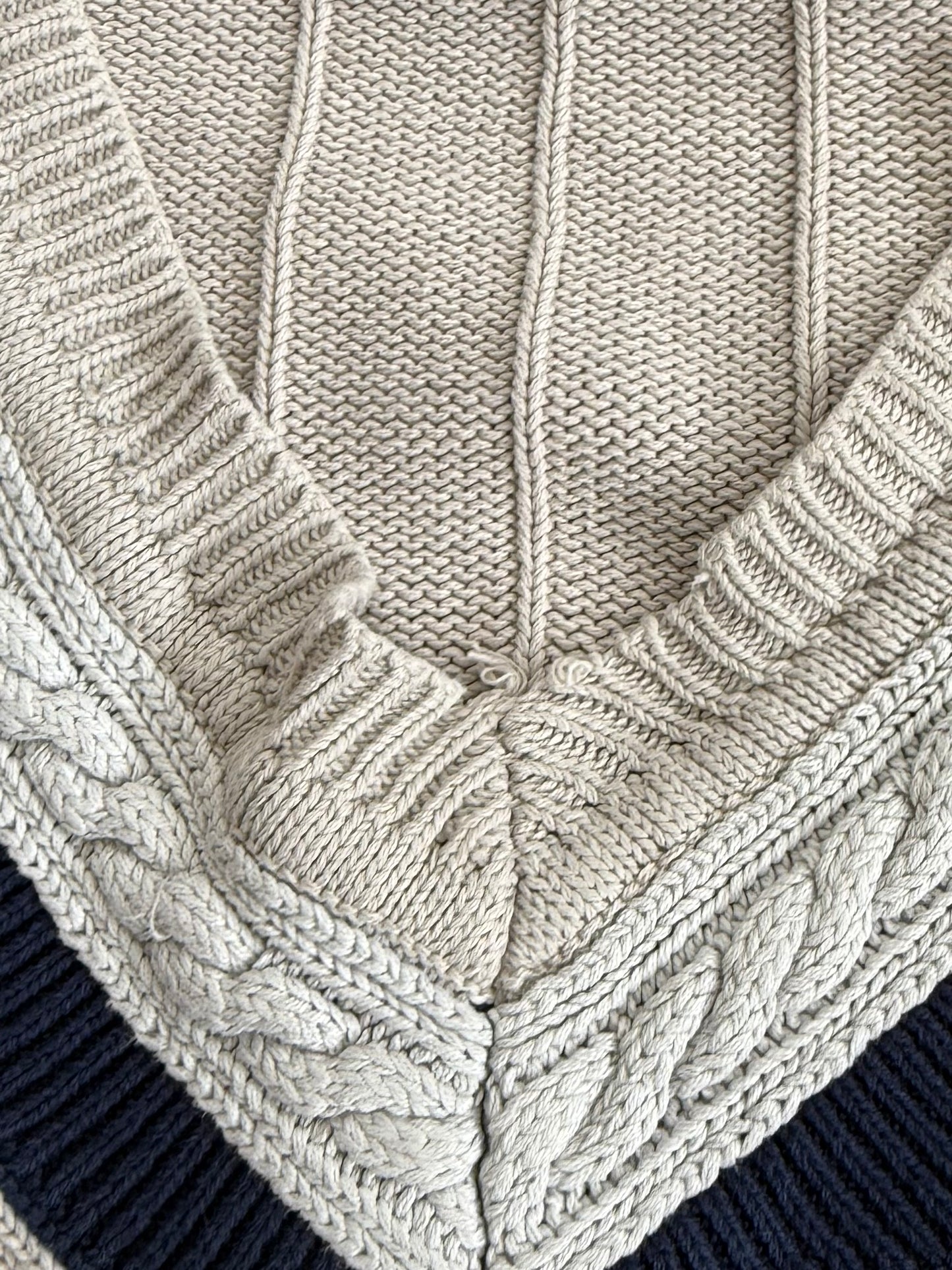 Vintage Siegfried V-Neck Collegiate Style White Cable Knit Sweater- M