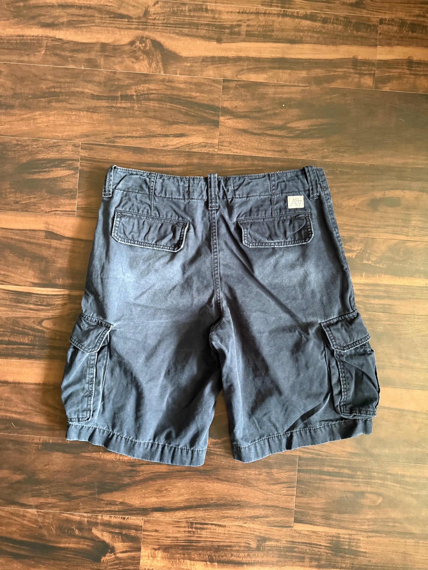 Vintage Y2K Aeropostale Navy Blue Baggy Fit Cargo Shorts- 34