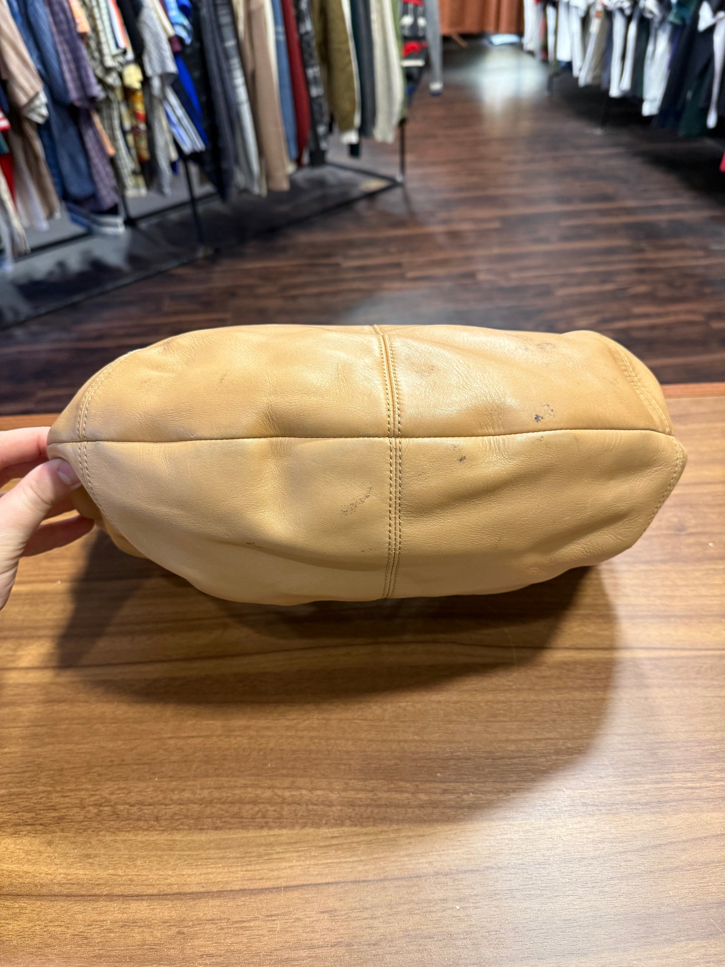 Vintage Coach Leather Tan Buttery Soft Hobo Bag Purse