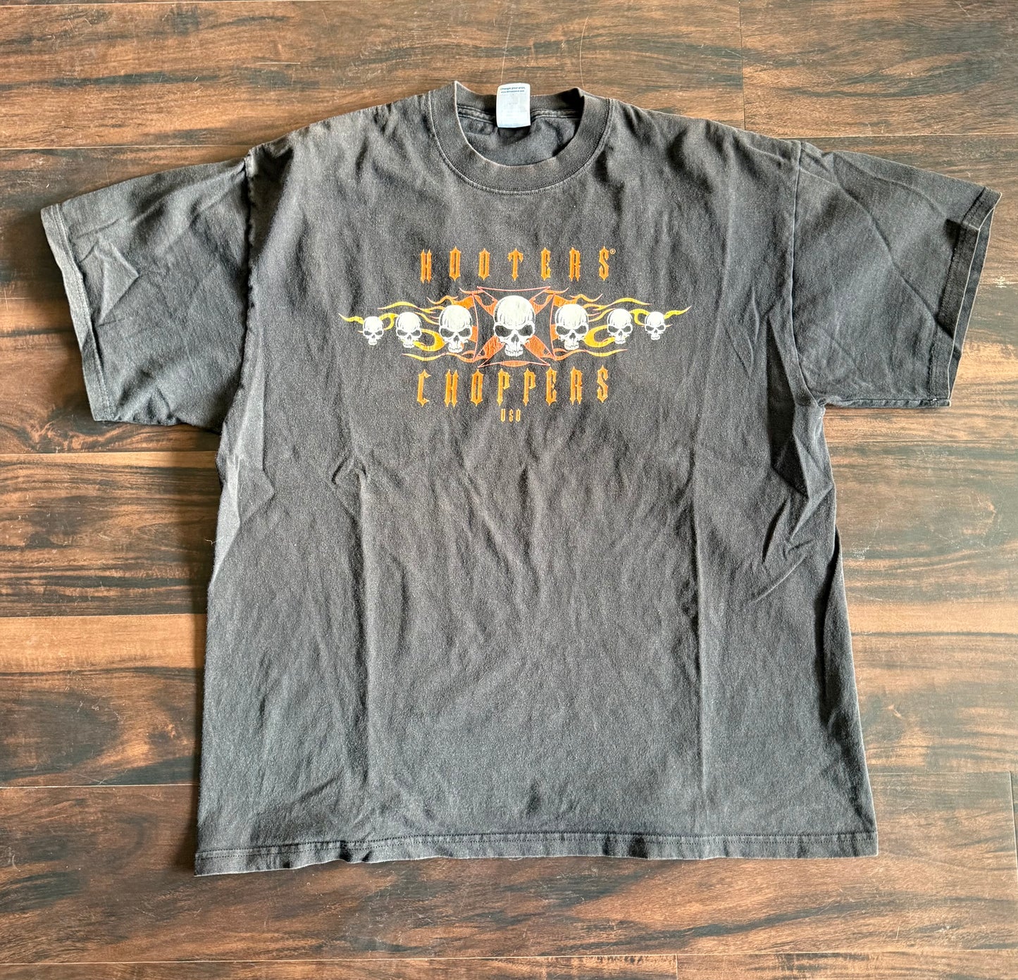 Vintage Hooters Choppers Black Flames Skulls T-Shirt- XL