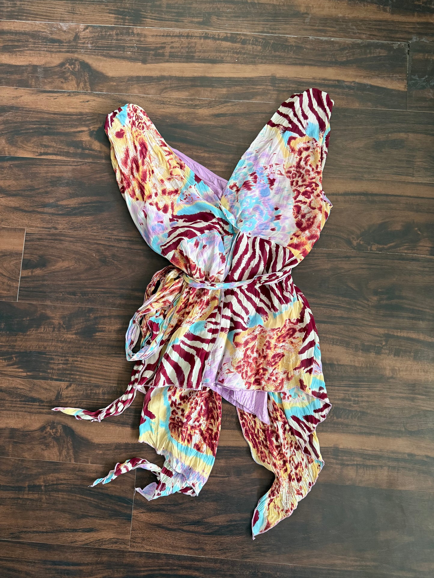 Vintage Y2K Patterned & Textured Top- L