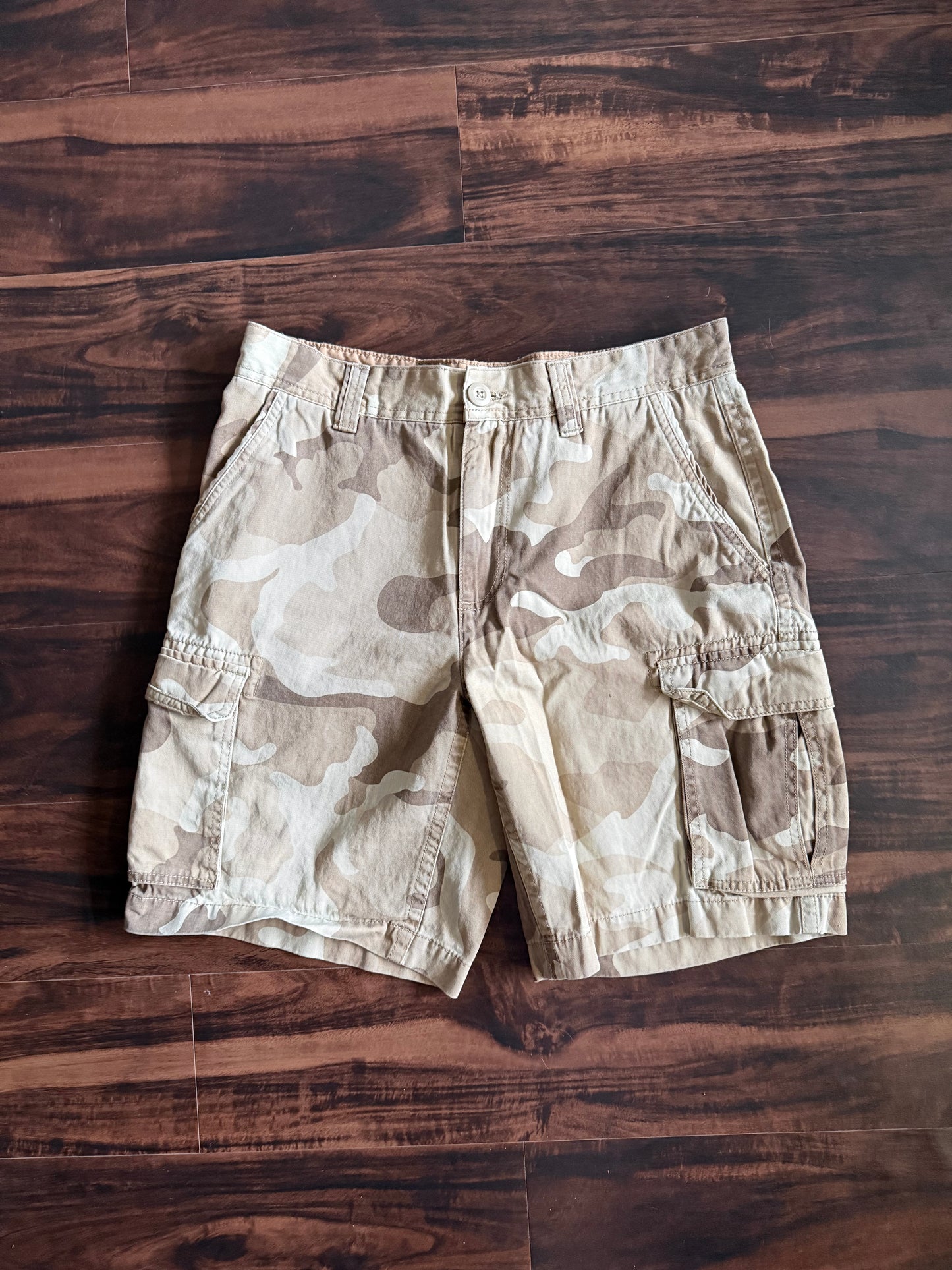 Vintage Y2K St. John’s Bay Camouflage Cargo Shorts- 34