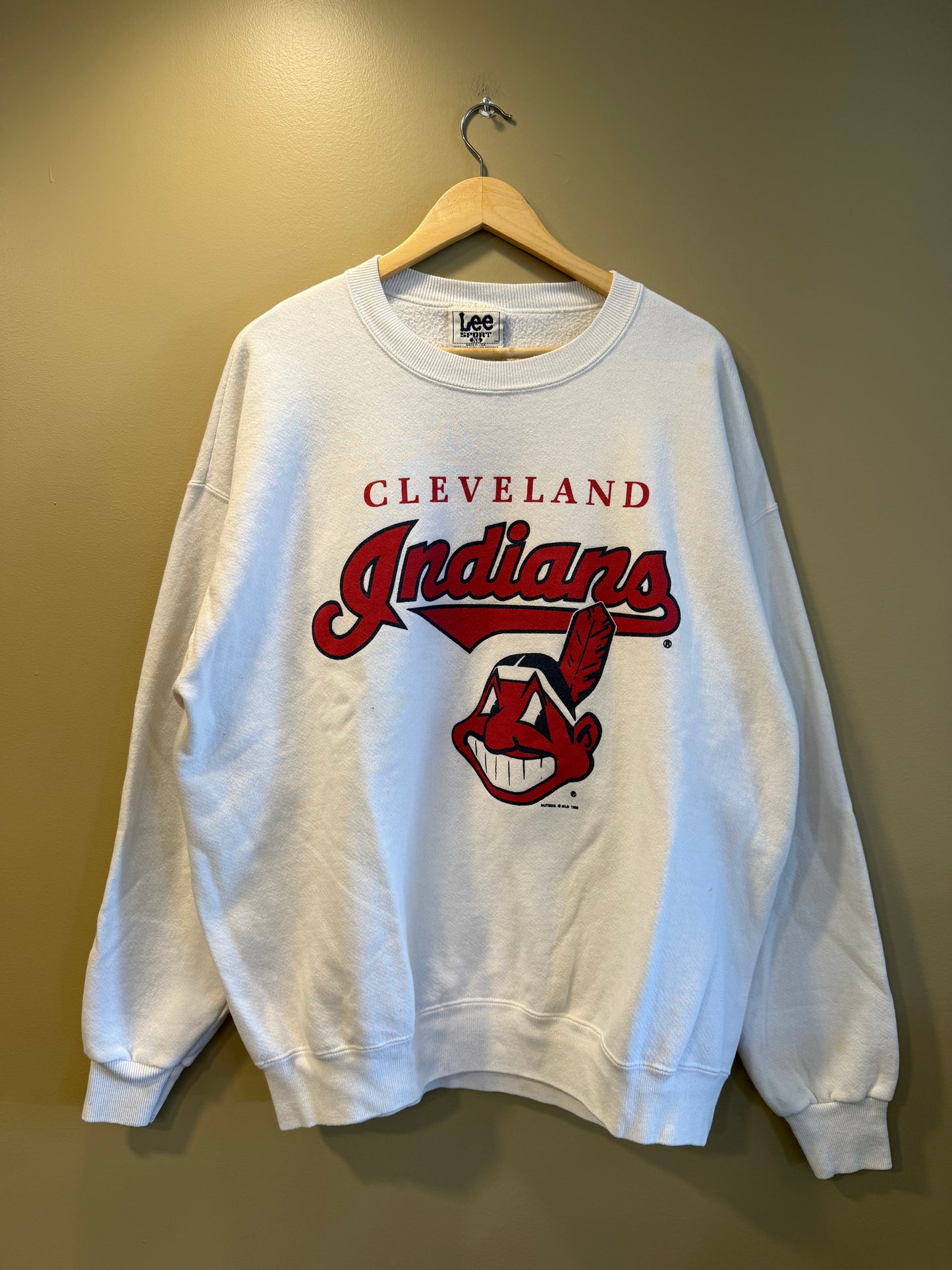 Vintage Cleveland Indians White Crewneck Sweatshirt- XL