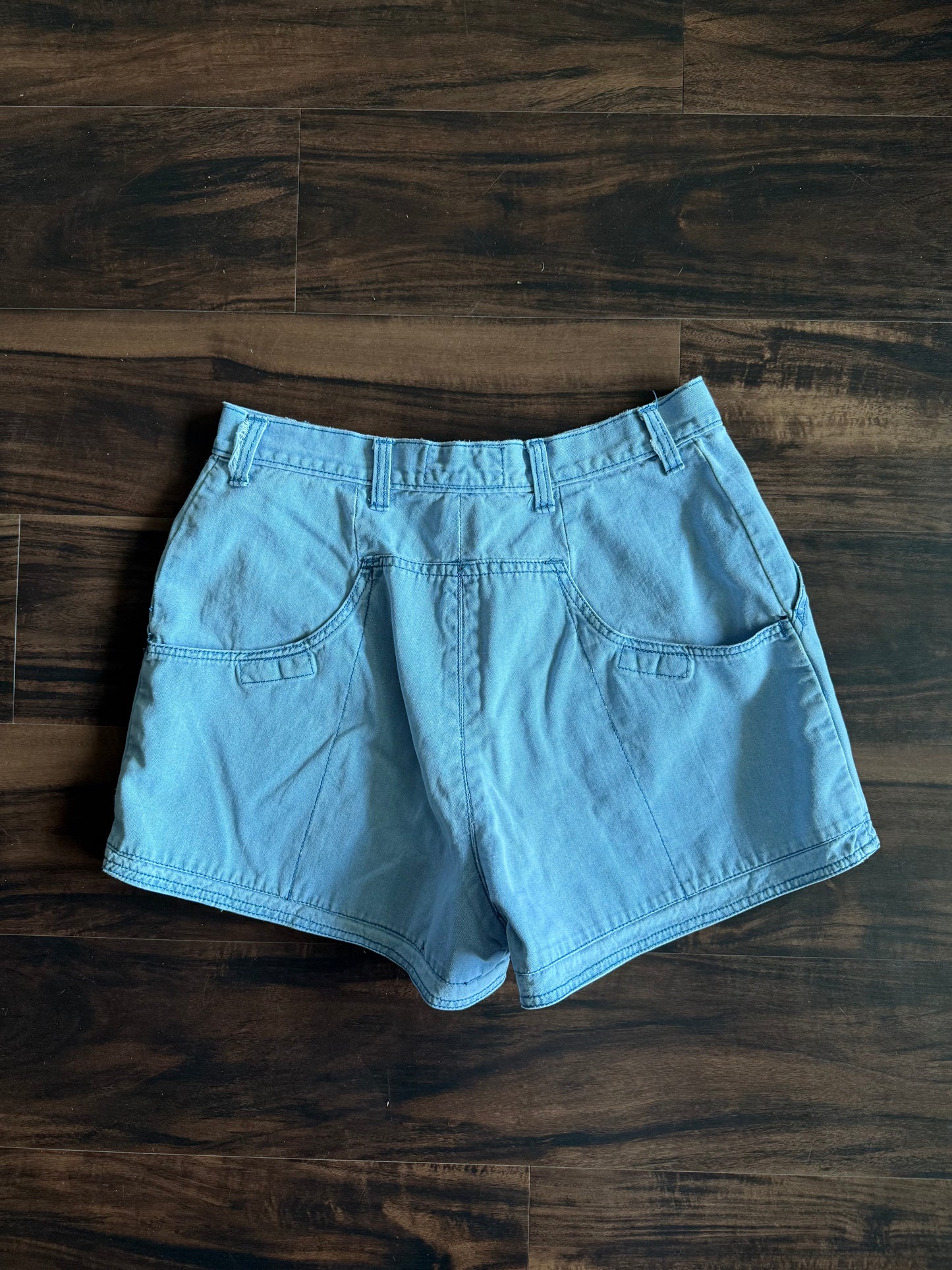 Vintage 70s Patagonia Women’s Light Blue Stand-Up Shorts- 28