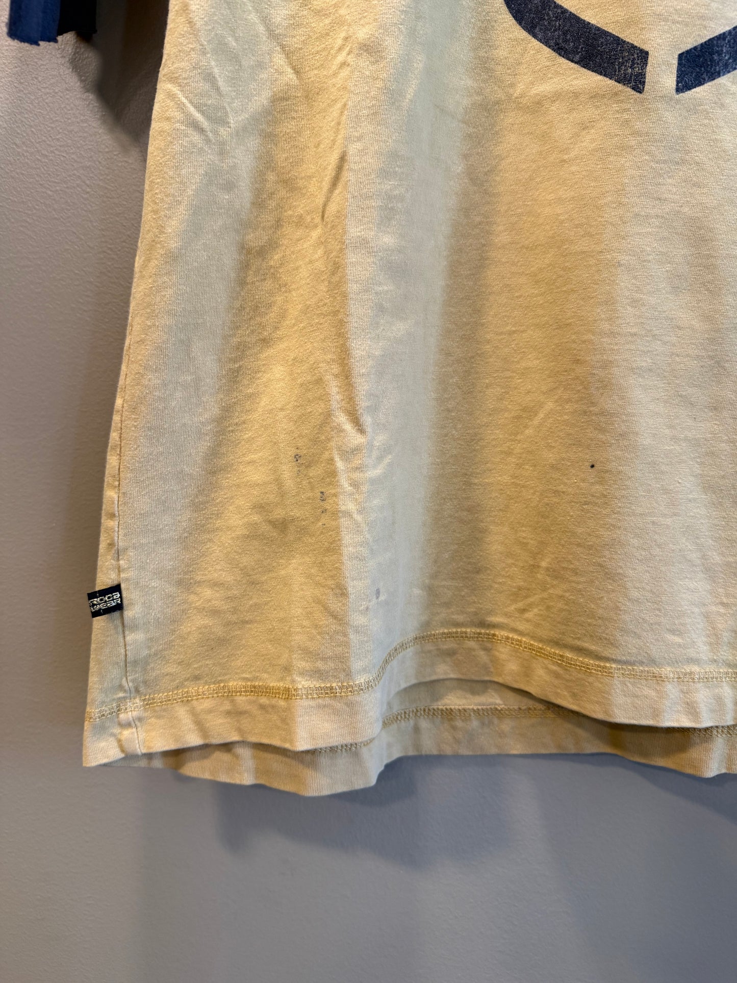 Vintage Rocawear Yellow Streetwear Cut-Off T-Shirt- M