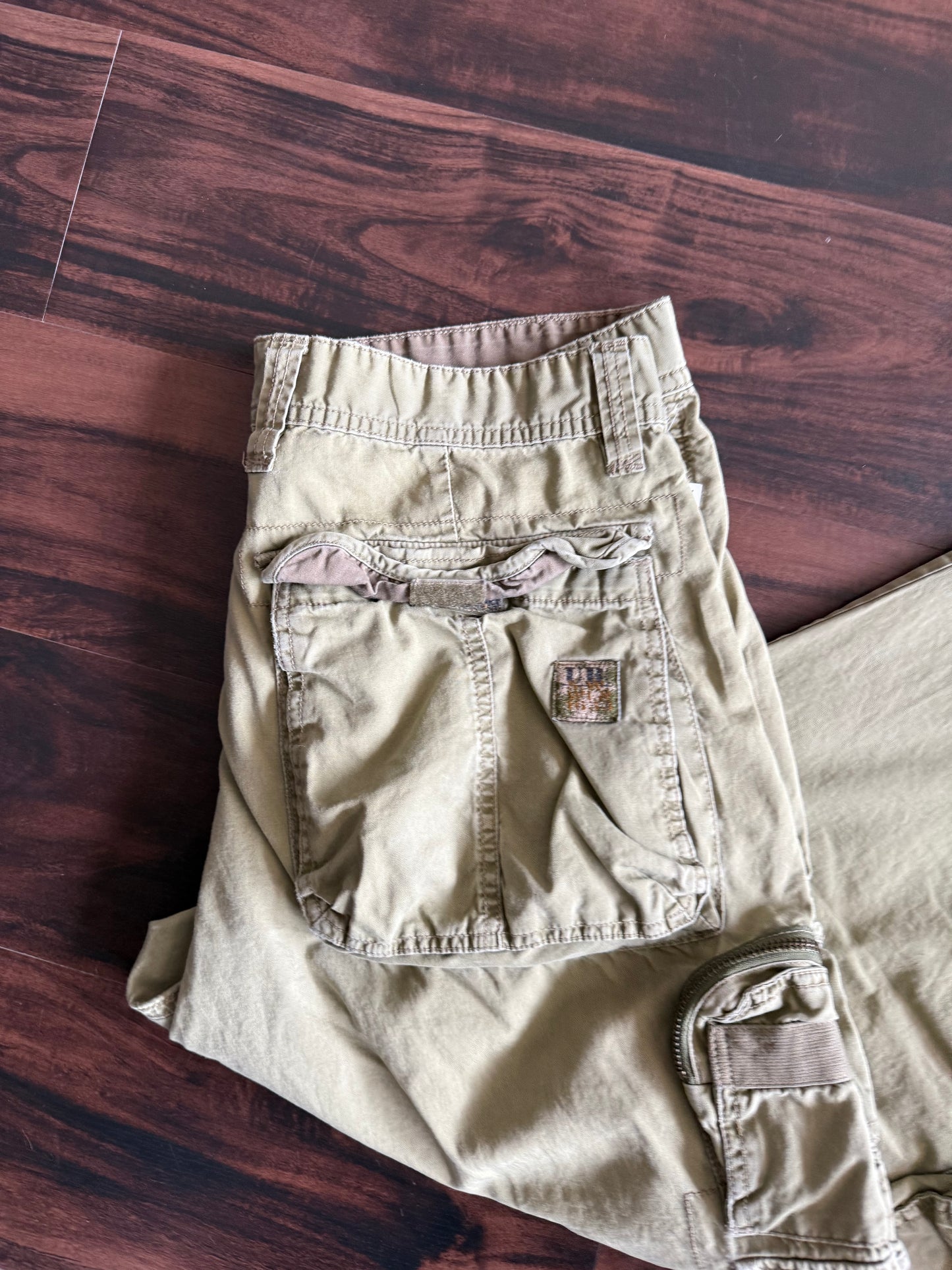Vintage Y2K Union Bay Green Cargo Pants- 33x33