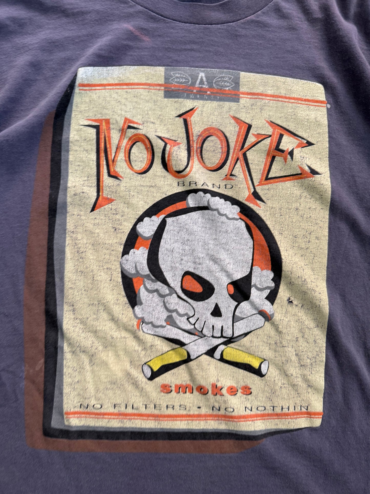 Vintage No Joke Smokes Streetwear T-Shirt- L