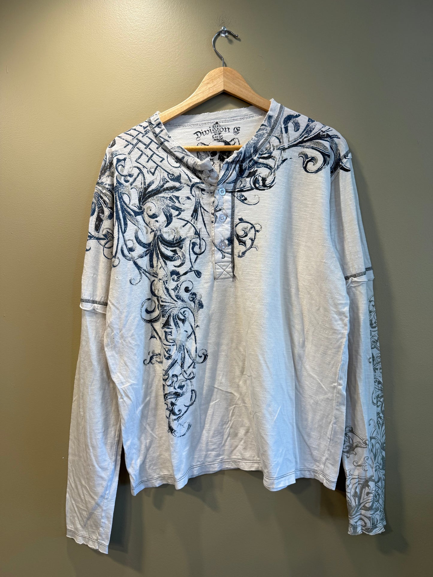 Vintage Division E White Long Sleeve Gothic T-Shirt- L