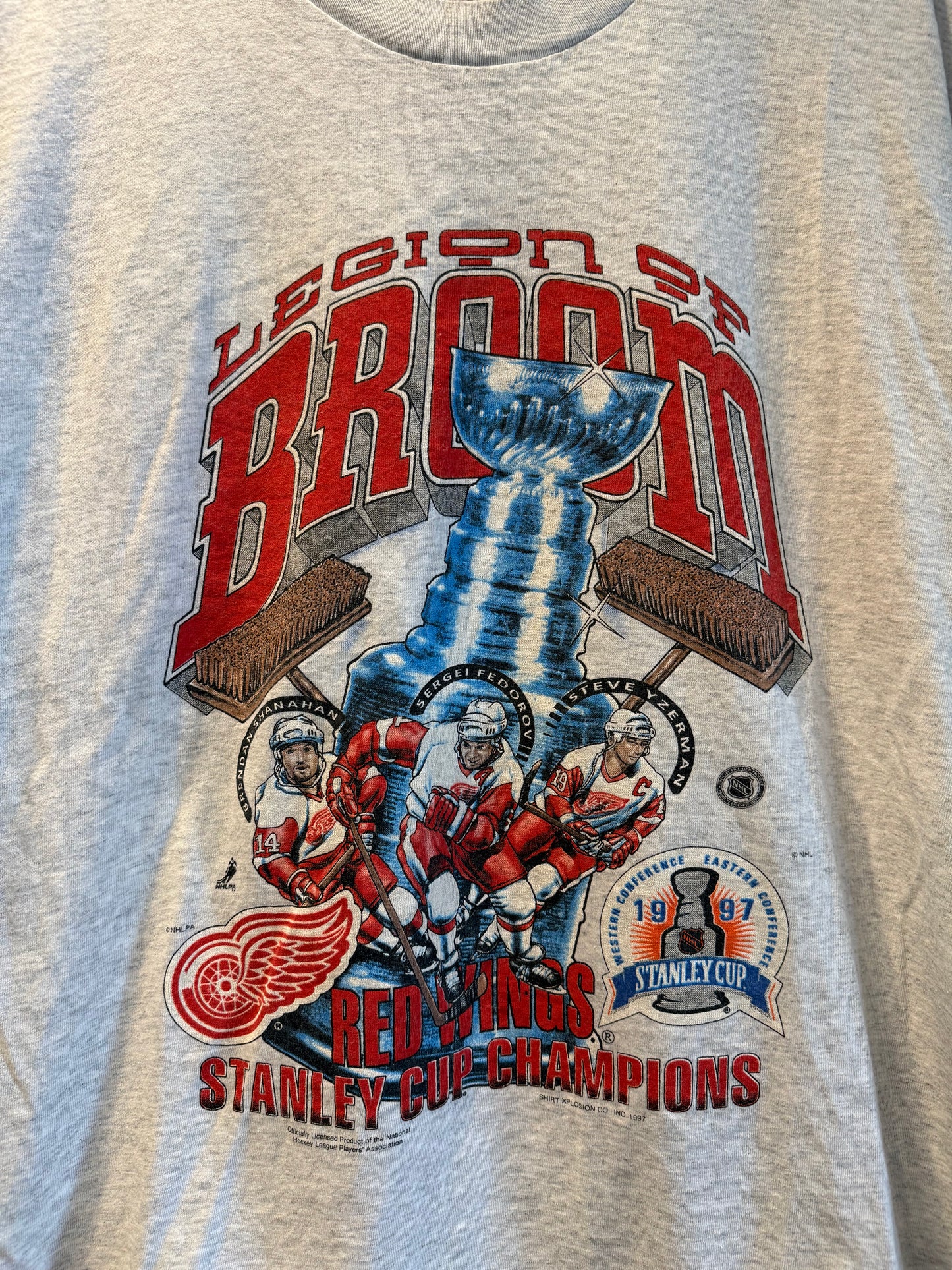 Vintage Detroit Red Wings NHL Legion Of Broom Stanley Cup Champions T-Shirt- XL