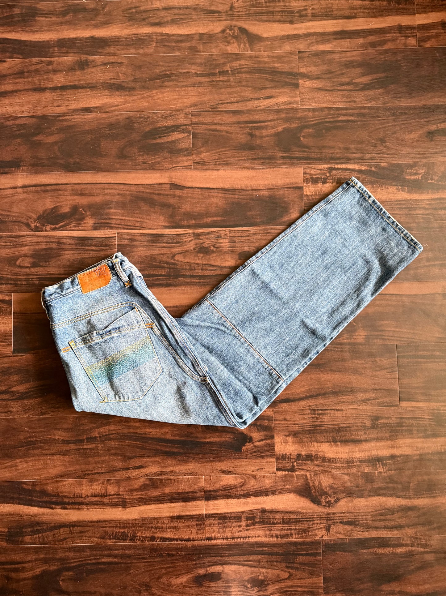 Vintage Y2K Rocawear Light Wash Embroidered Denim Jeans- 36x35
