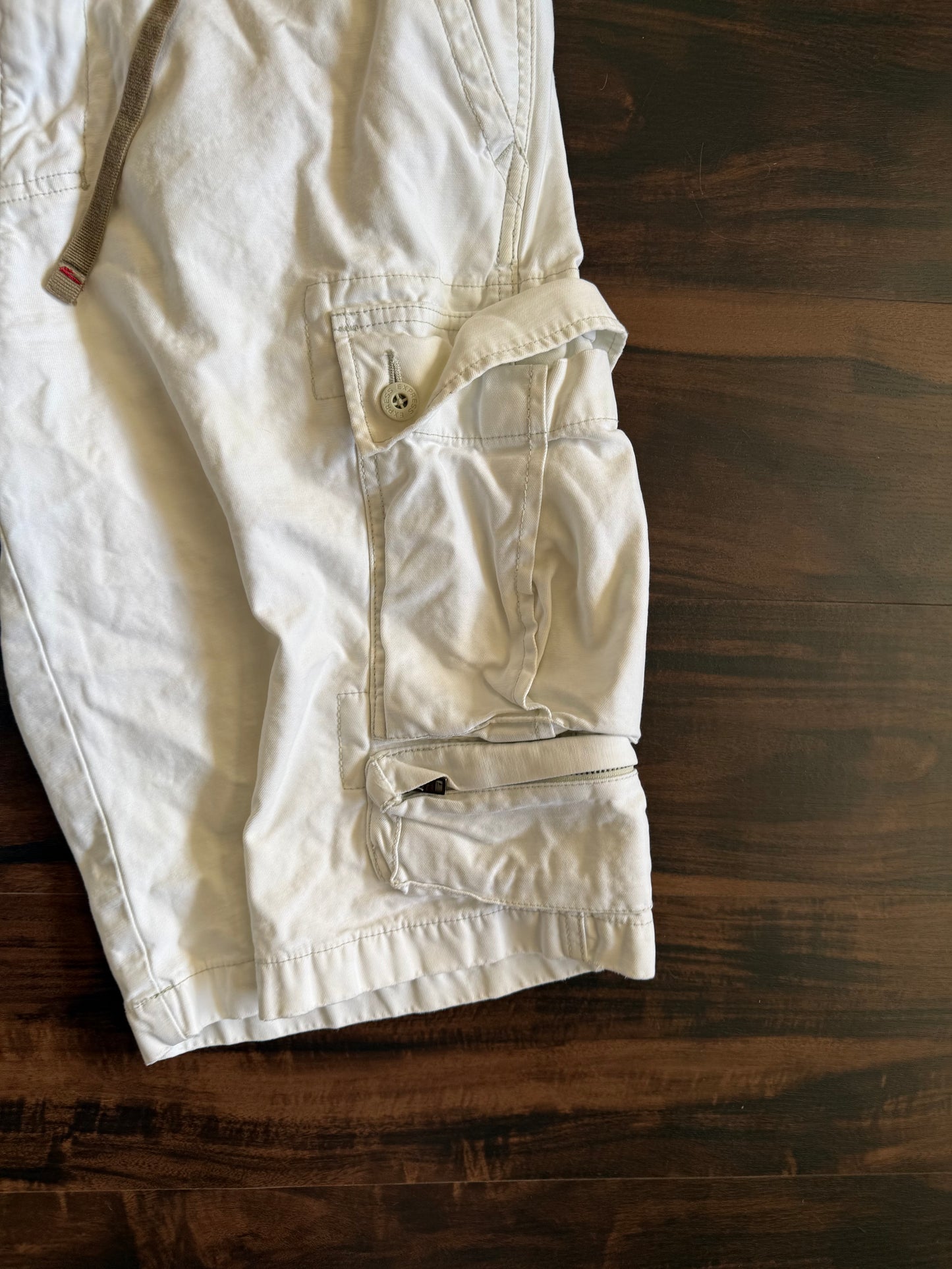 Vintage Y2K Express White Baggy Cargo Shorts- 32