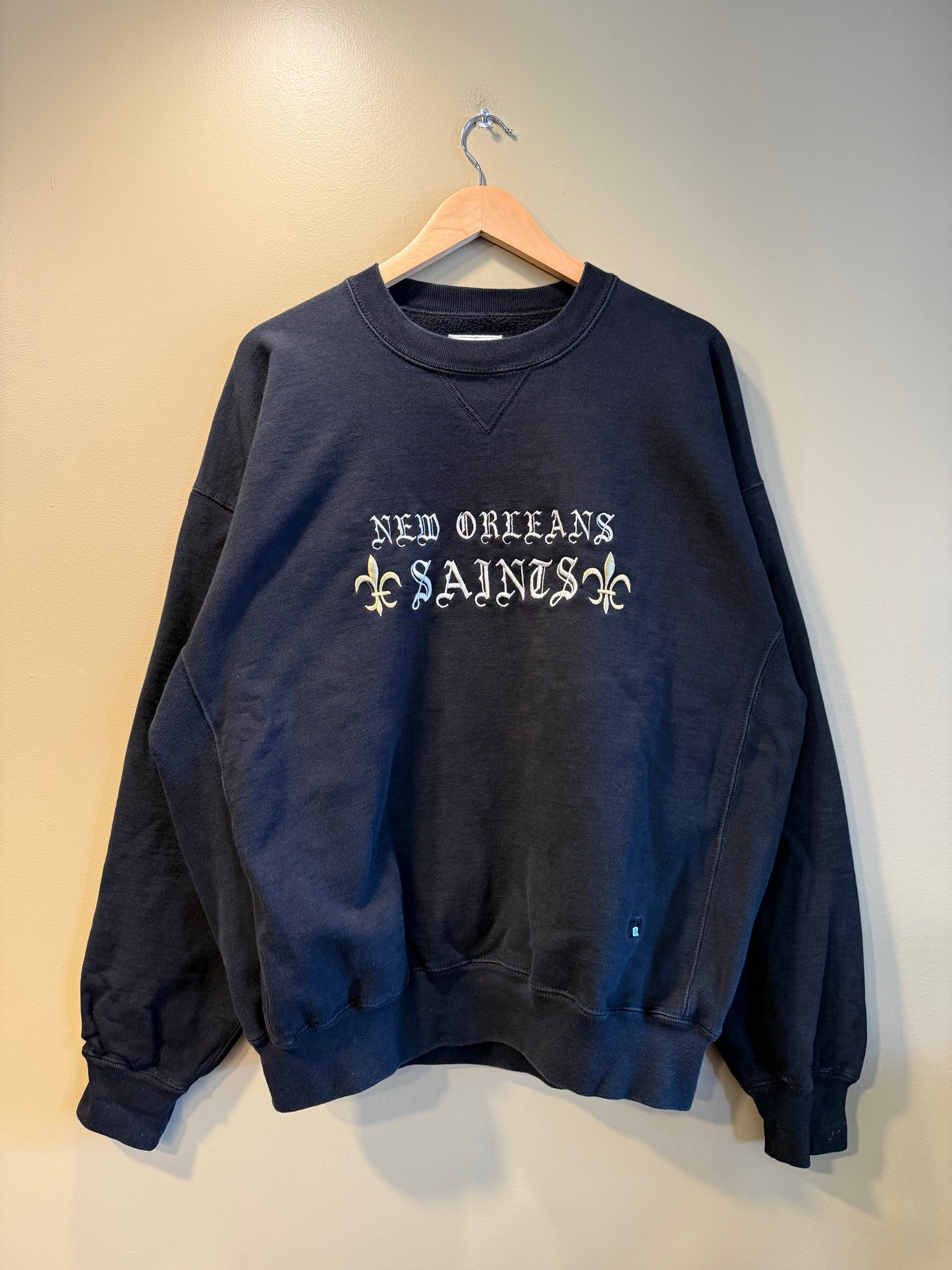 Vintage Russell Athletic New Orleans Saints Black Crewneck Sweatshirt- XL/XXL