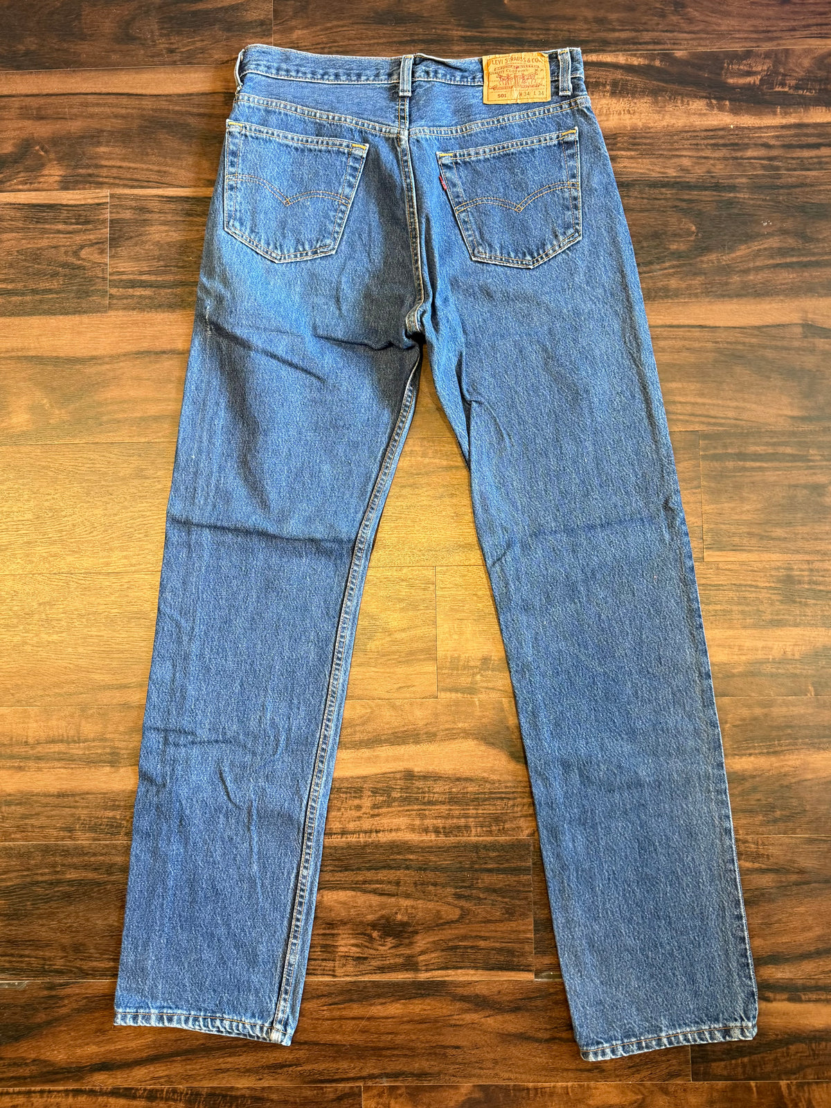 Vintage Levi’s 501 Dark Wash Jeans- 32x34