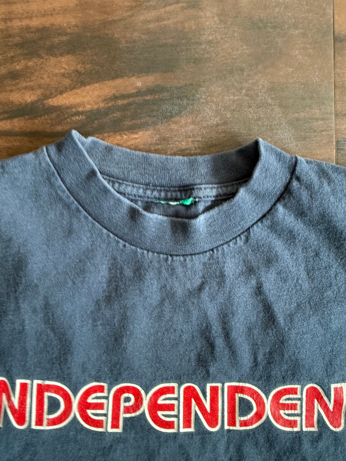 Vintage Independent Trucks Skateboarding T-Shirt- L/XL