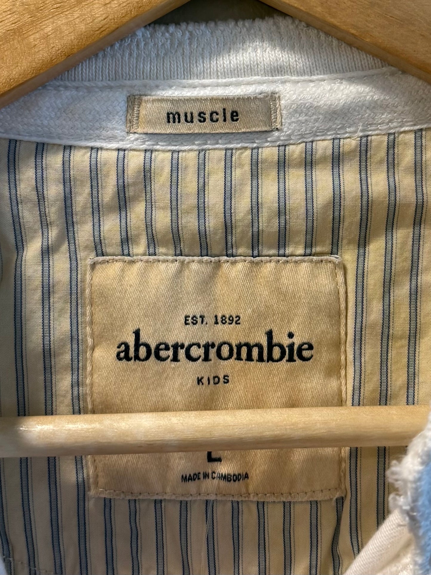 Vintage Abercrombie & Fitch White Embroidered Longsleeve T-Shirt- S