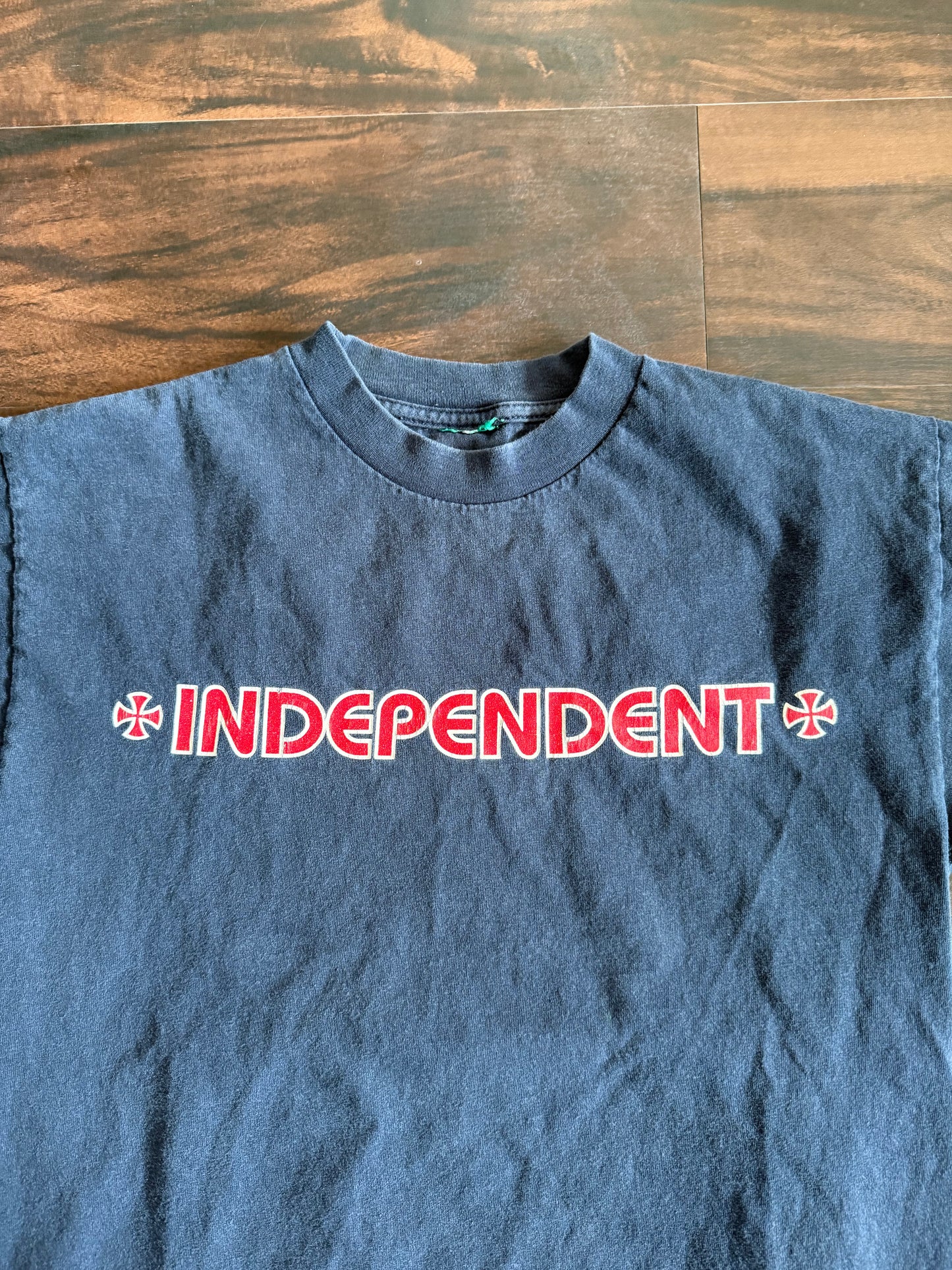 Vintage Independent Trucks Skateboarding T-Shirt- L/XL