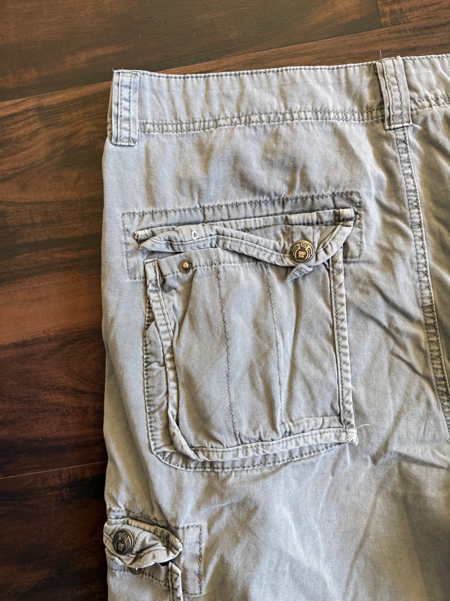 Vintage Y2K Galaxy Gray Baggy Cargo Shorts- 40
