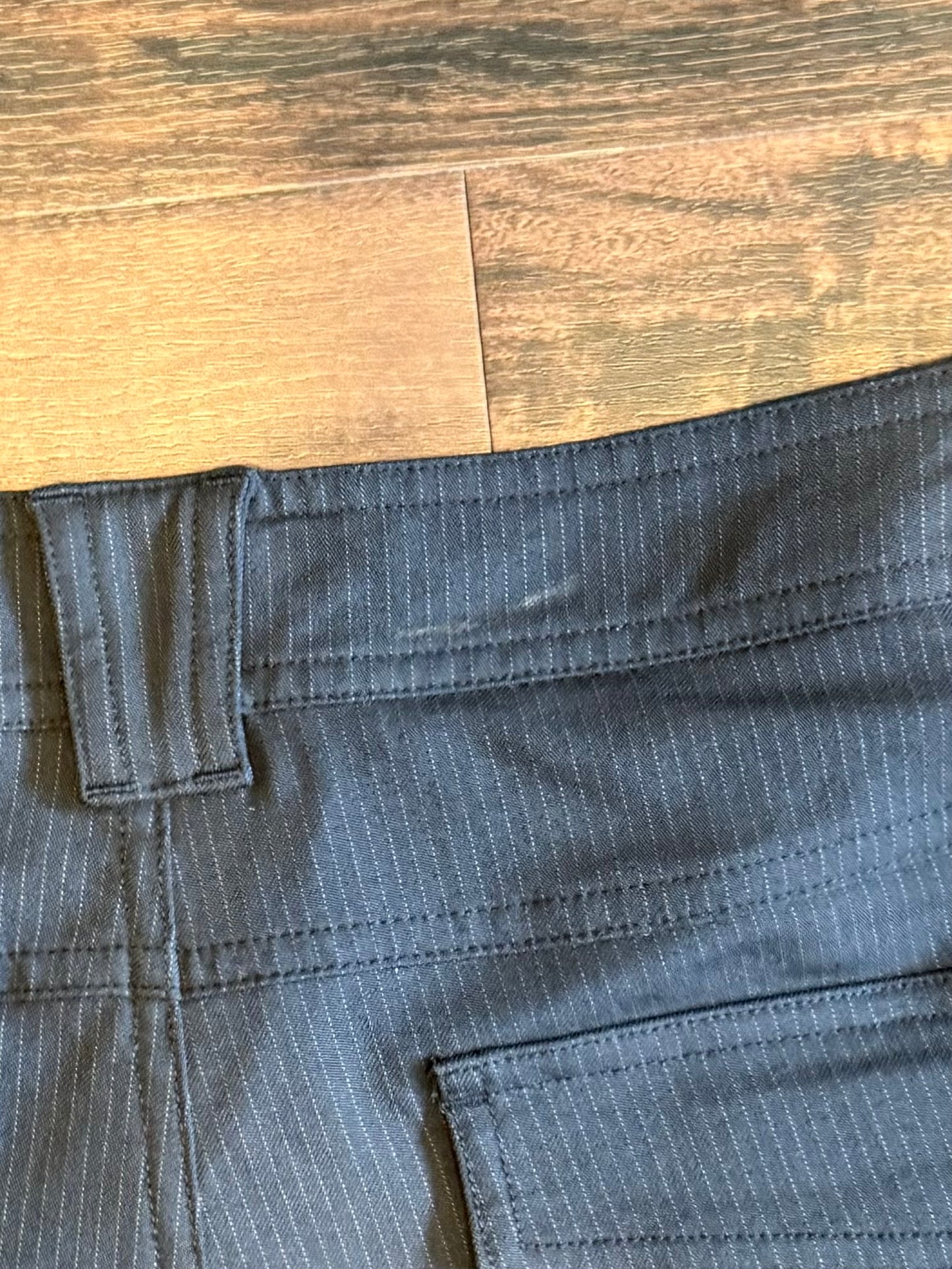 Lululemon Black Casual Zipper Shorts- 33