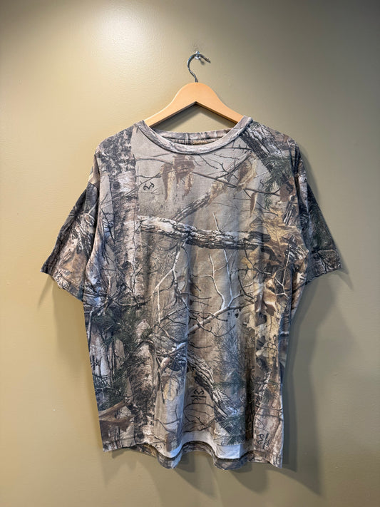 Vintage RealTree Xtra Faded Camo T-Shirt- L