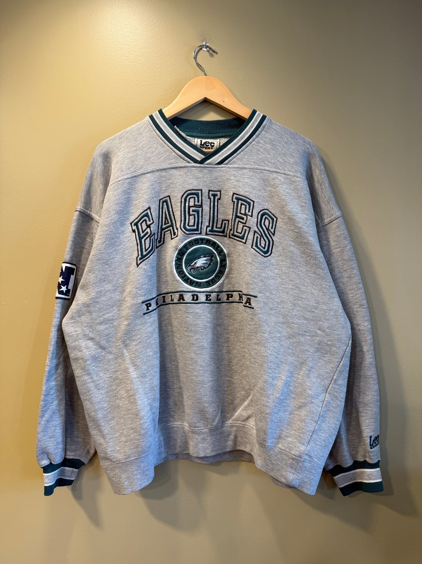 Vintage Lee Sport Philadelphia Eagles Gray Boxy Crewneck Sweatshirt- XL