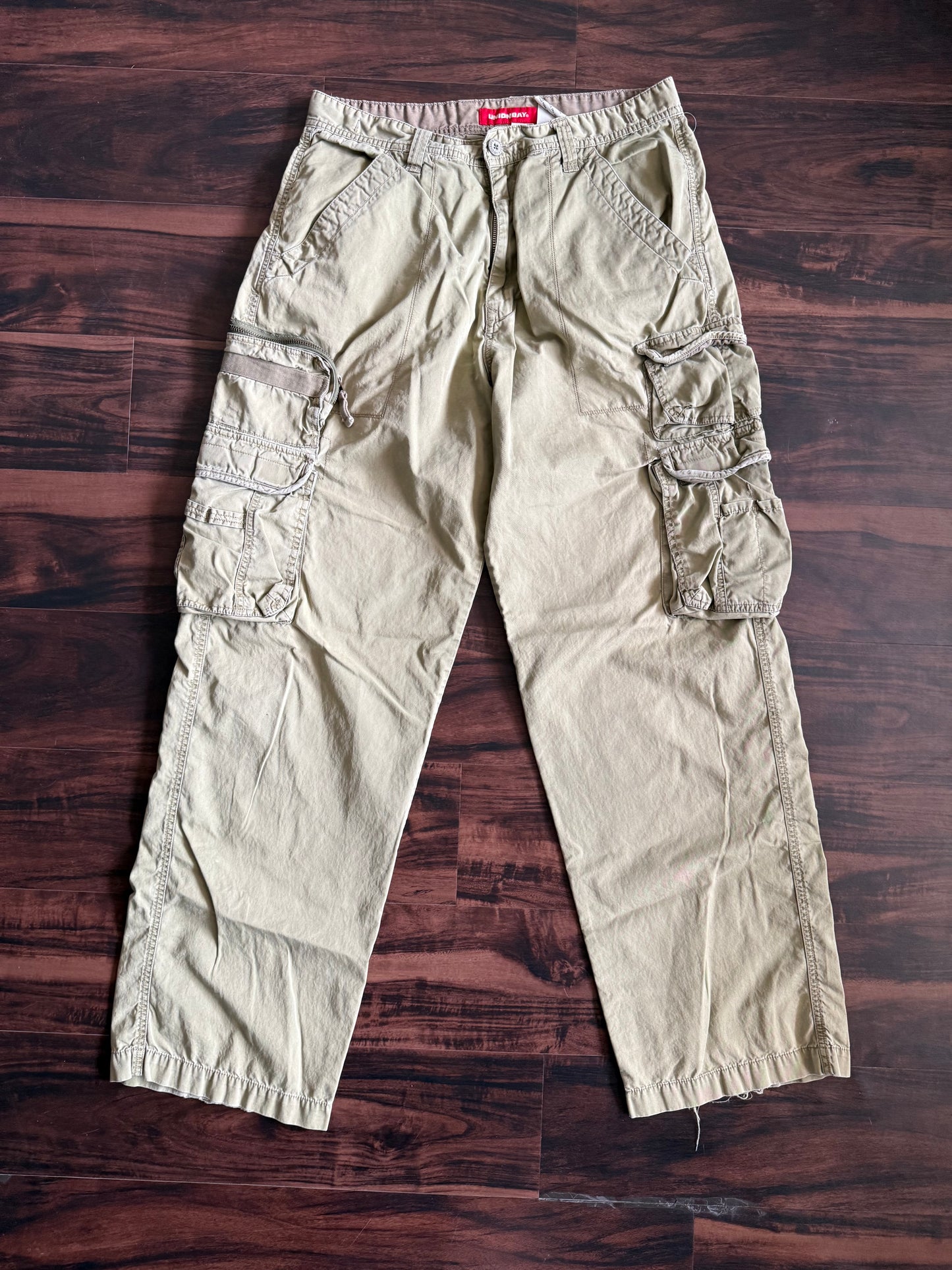 Vintage Y2K Union Bay Green Cargo Pants- 33x33