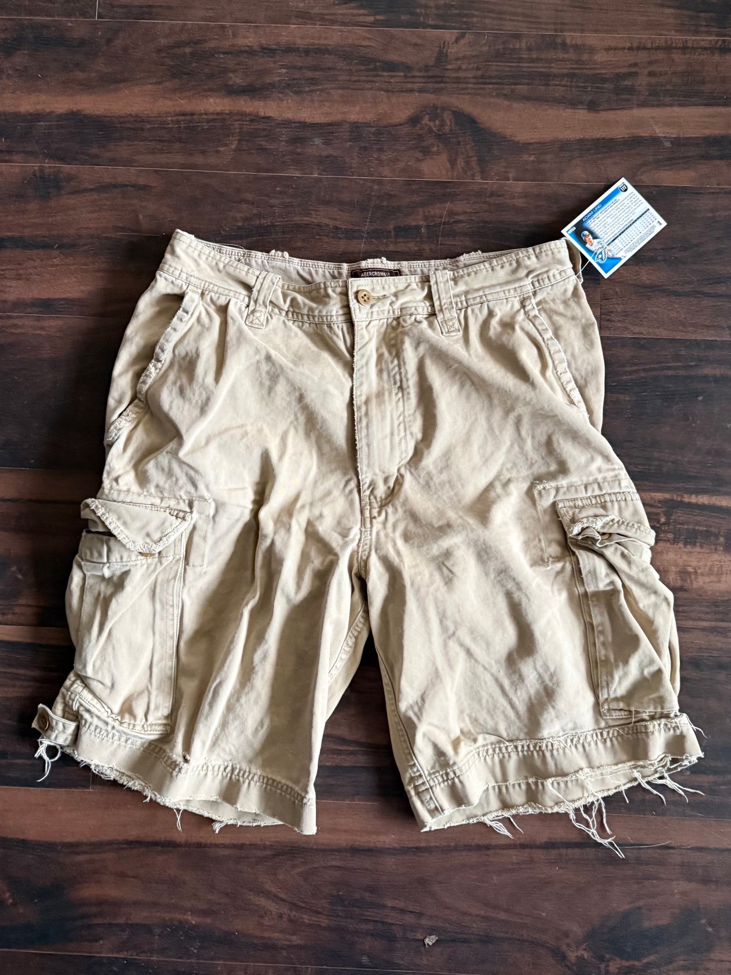 Vintage Y2K Abercrombie & Fitch Distressed Khaki Cargo Shorts- 32