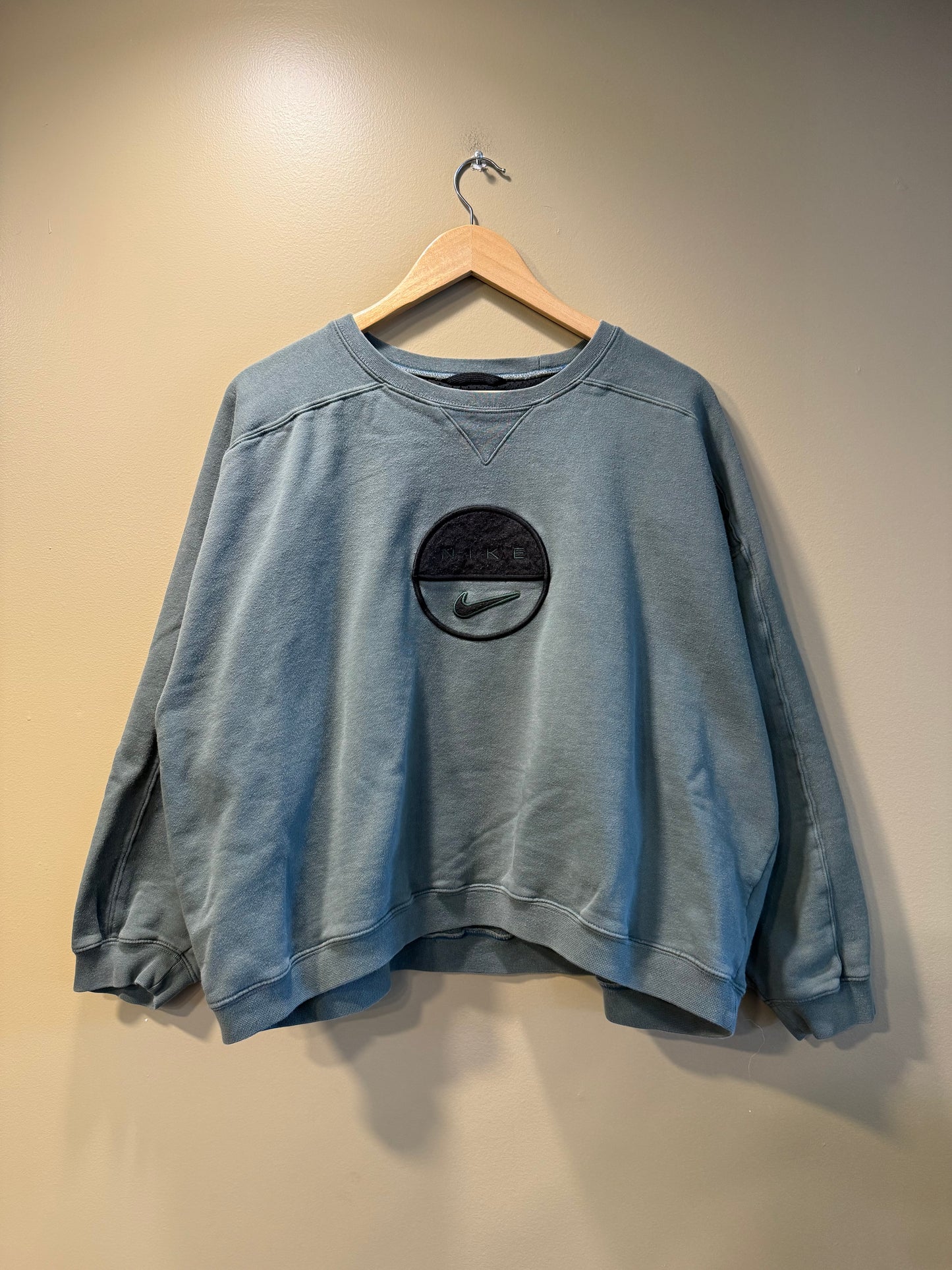 Vintage Nike Pistachio Sage Green Boxy Cropped Fit Crewneck Sweatshirt- L/XL