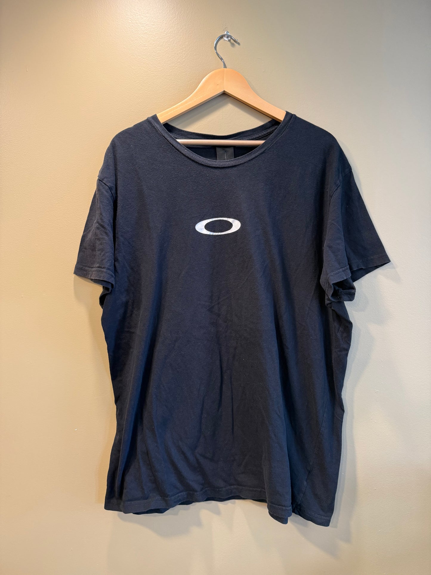 Vintage Y2K Oakley Black T-Shirt- XXL