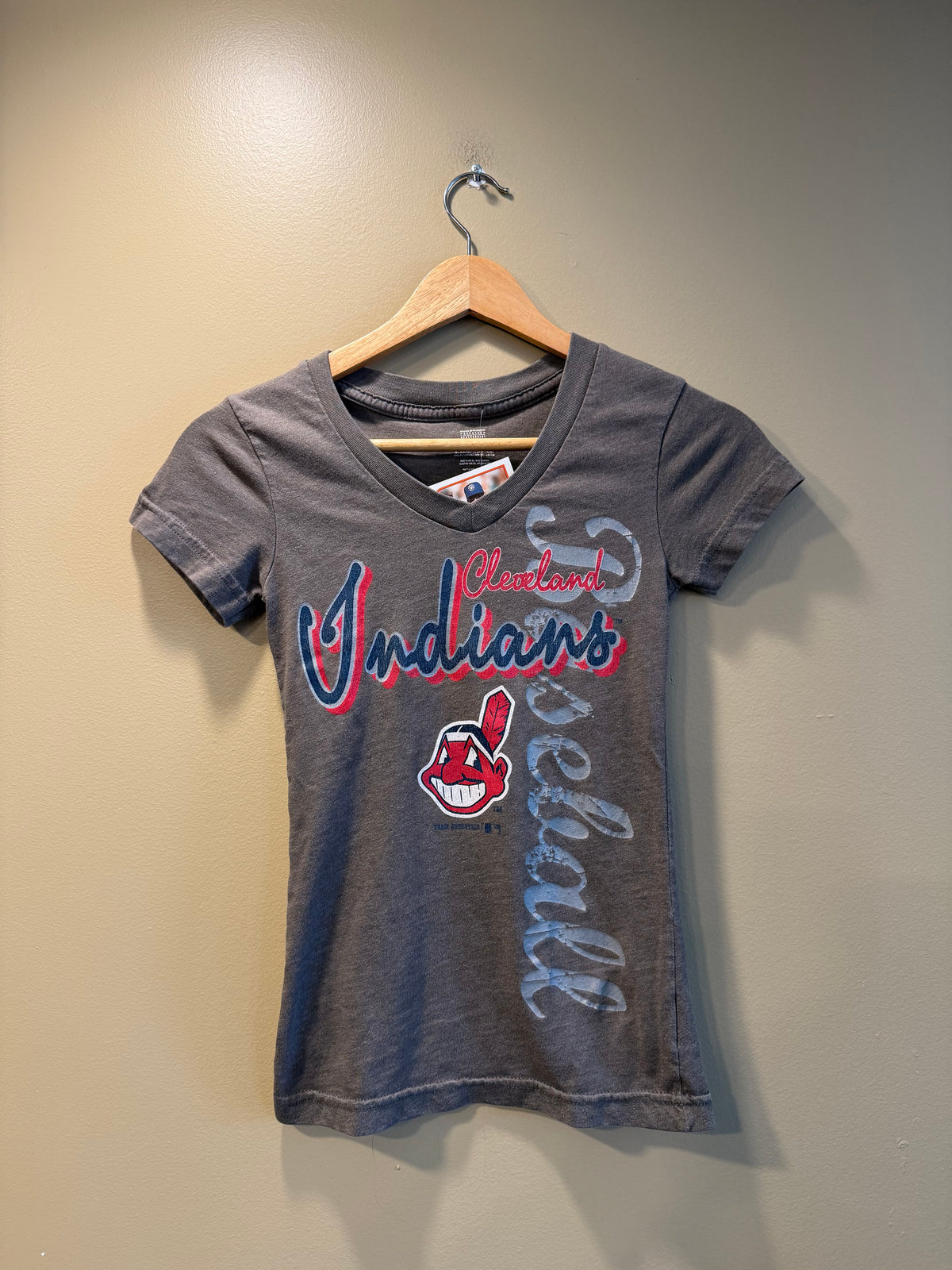 Vintage Cleveland Indians Gray Women’s T-Shirt- M