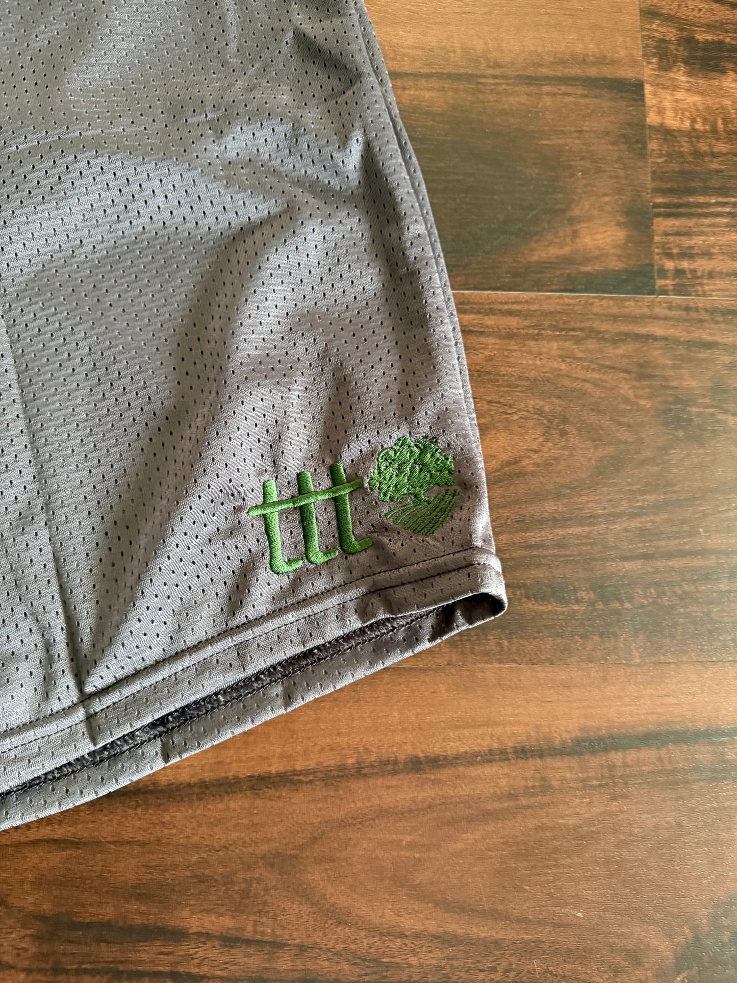 The Thrifting Tree Gray Shorts- S