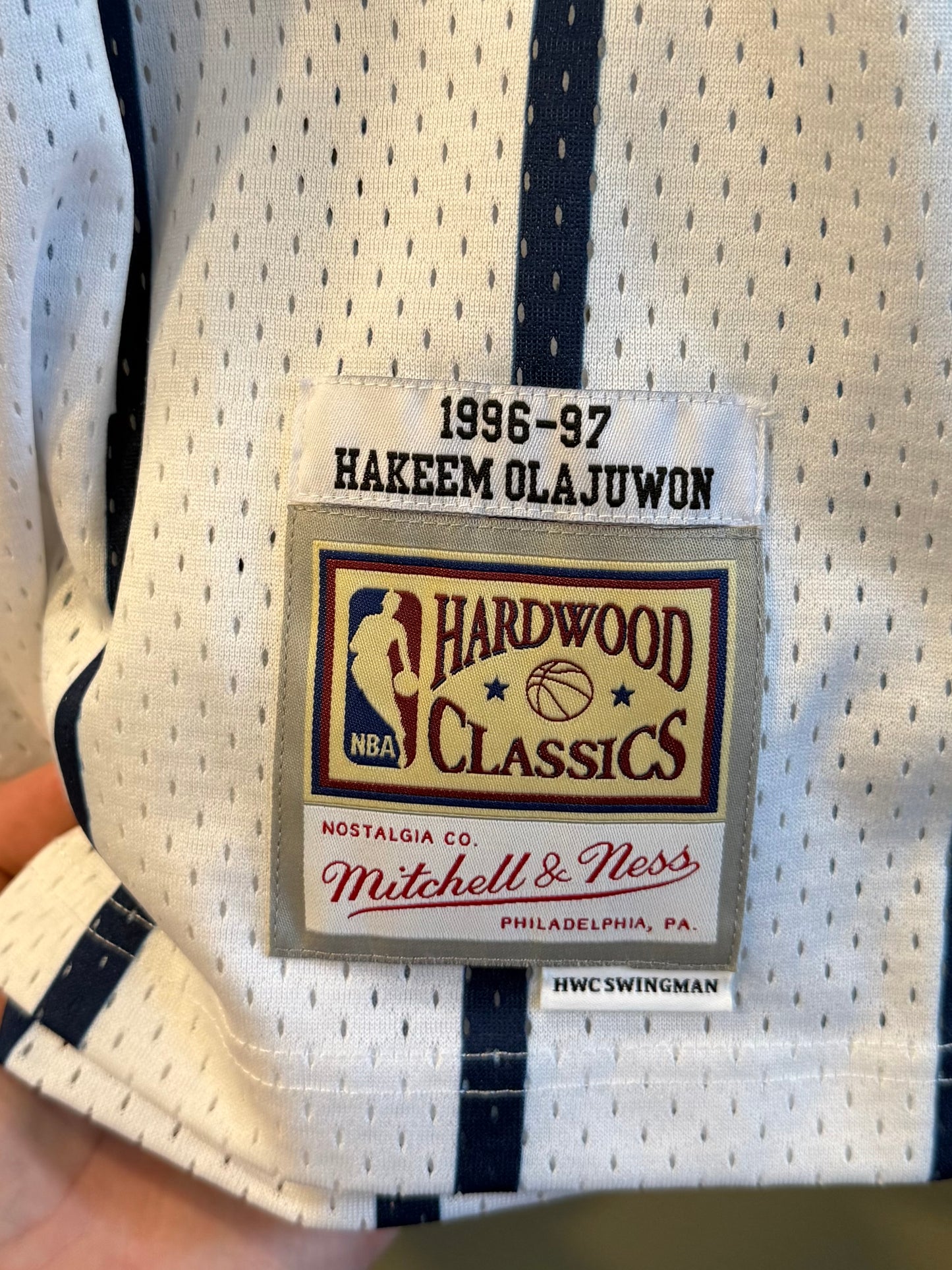Vintage Mitchell & Ness Hakeem Olajuwon Houston Rockets White NBA Jersey- XXL